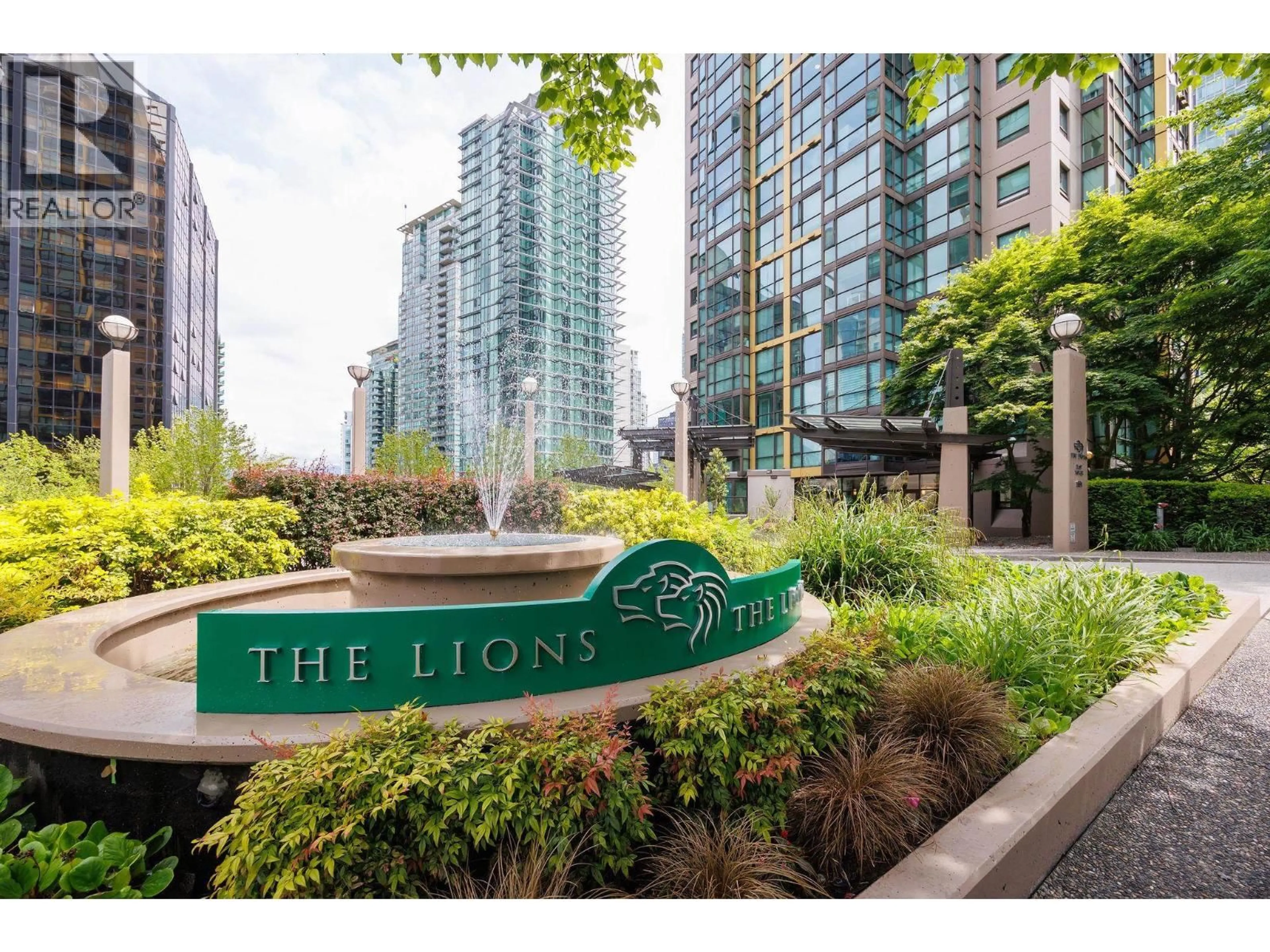 Indoor foyer for 809 - 1331 ALBERNI STREET, Vancouver British Columbia V6E4S1