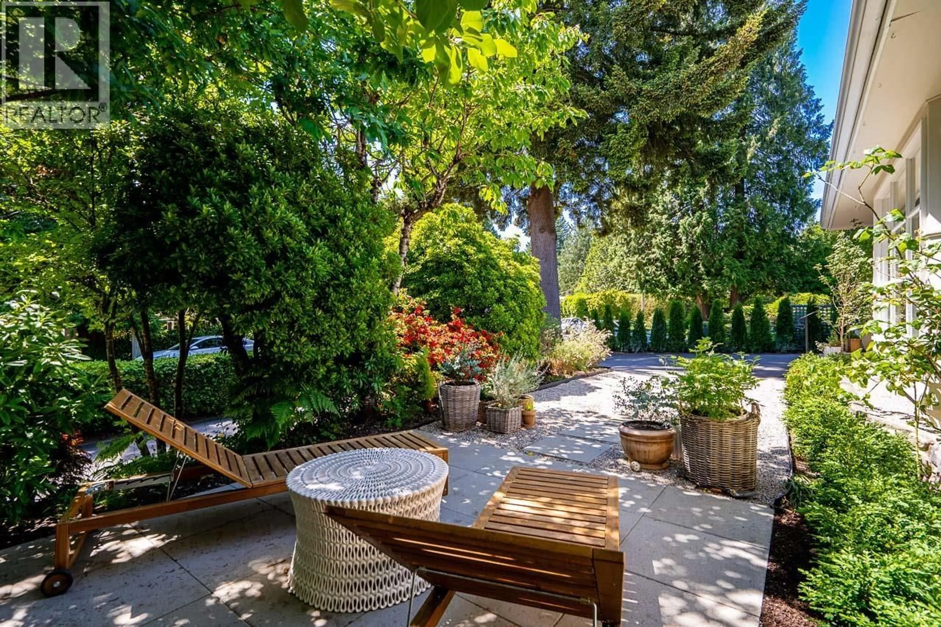 Patio, street for 2784 CRESCENTVIEW DRIVE, North Vancouver British Columbia V7R2V1