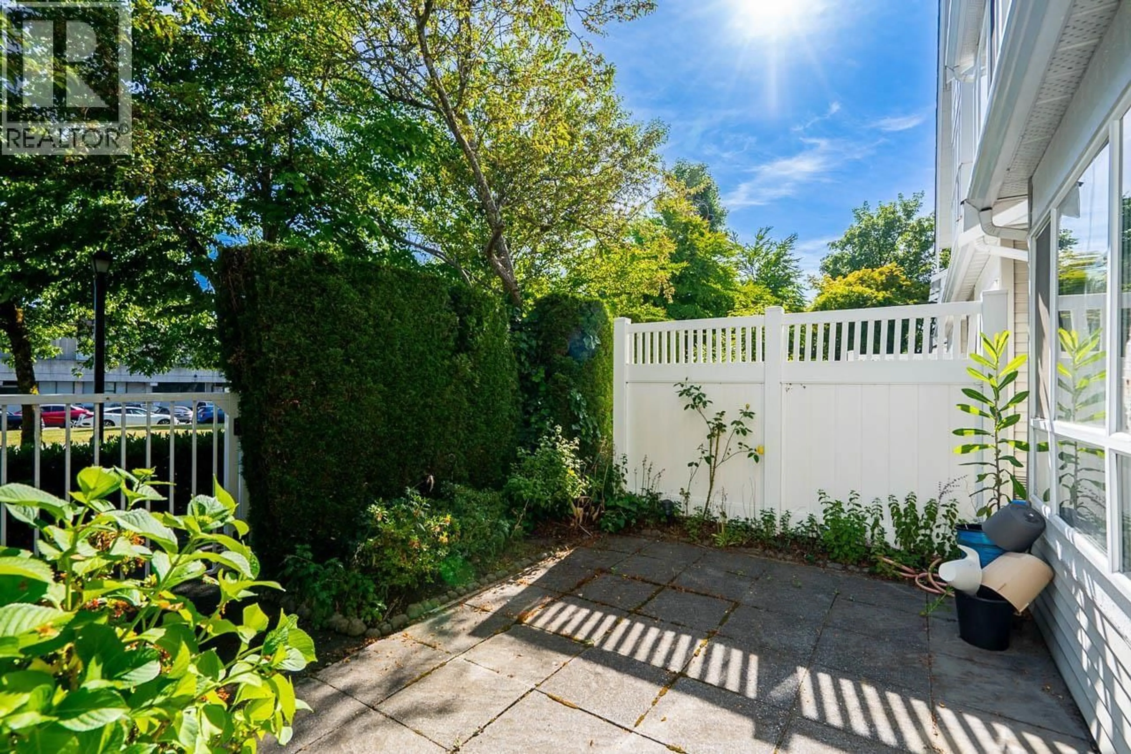 Patio, street for 109 - 6588 SOUTHOAKS CRESCENT, Burnaby British Columbia V5E4K1