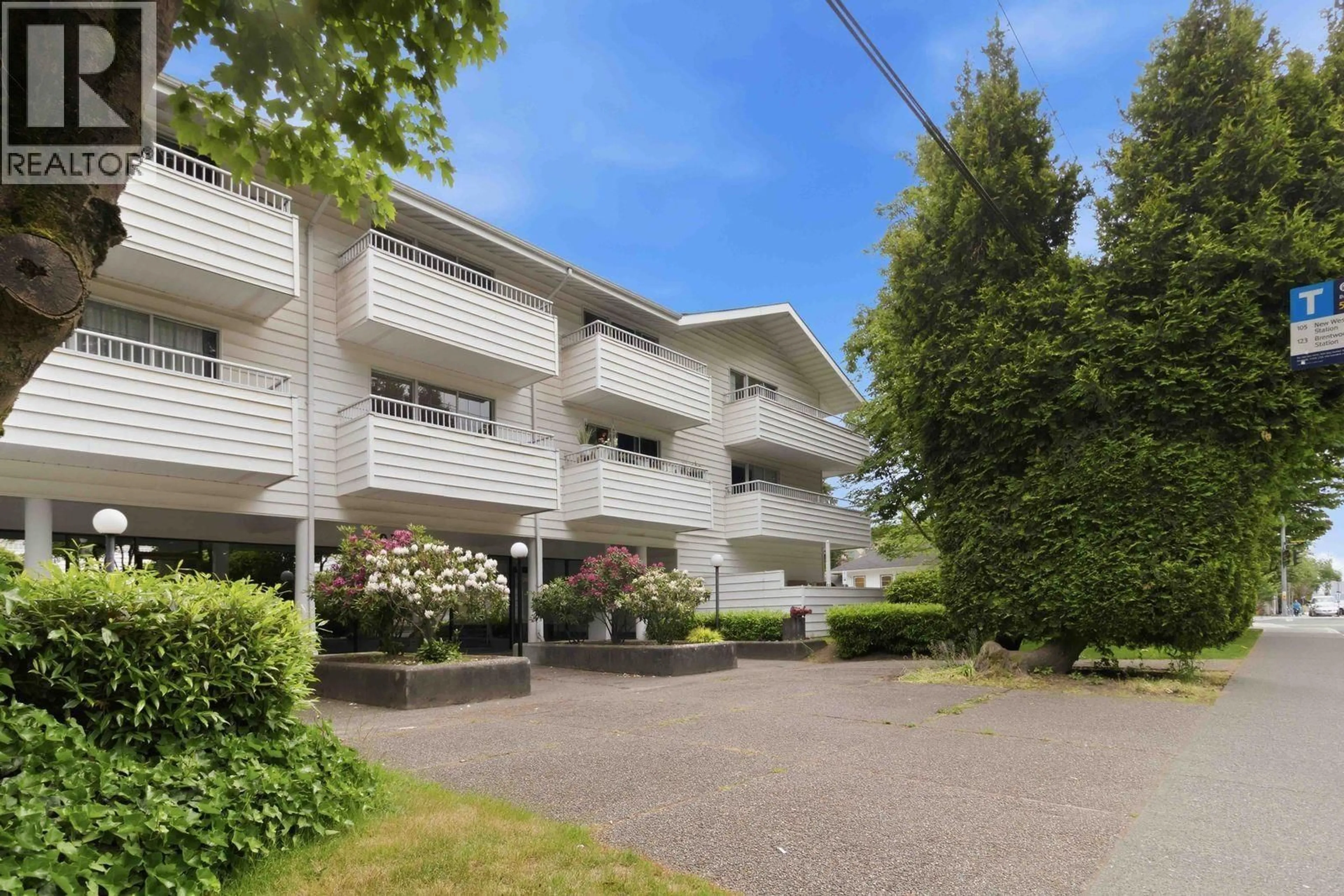 Unknown for 301 - 707 8TH STREET, New Westminster British Columbia V3M3S6