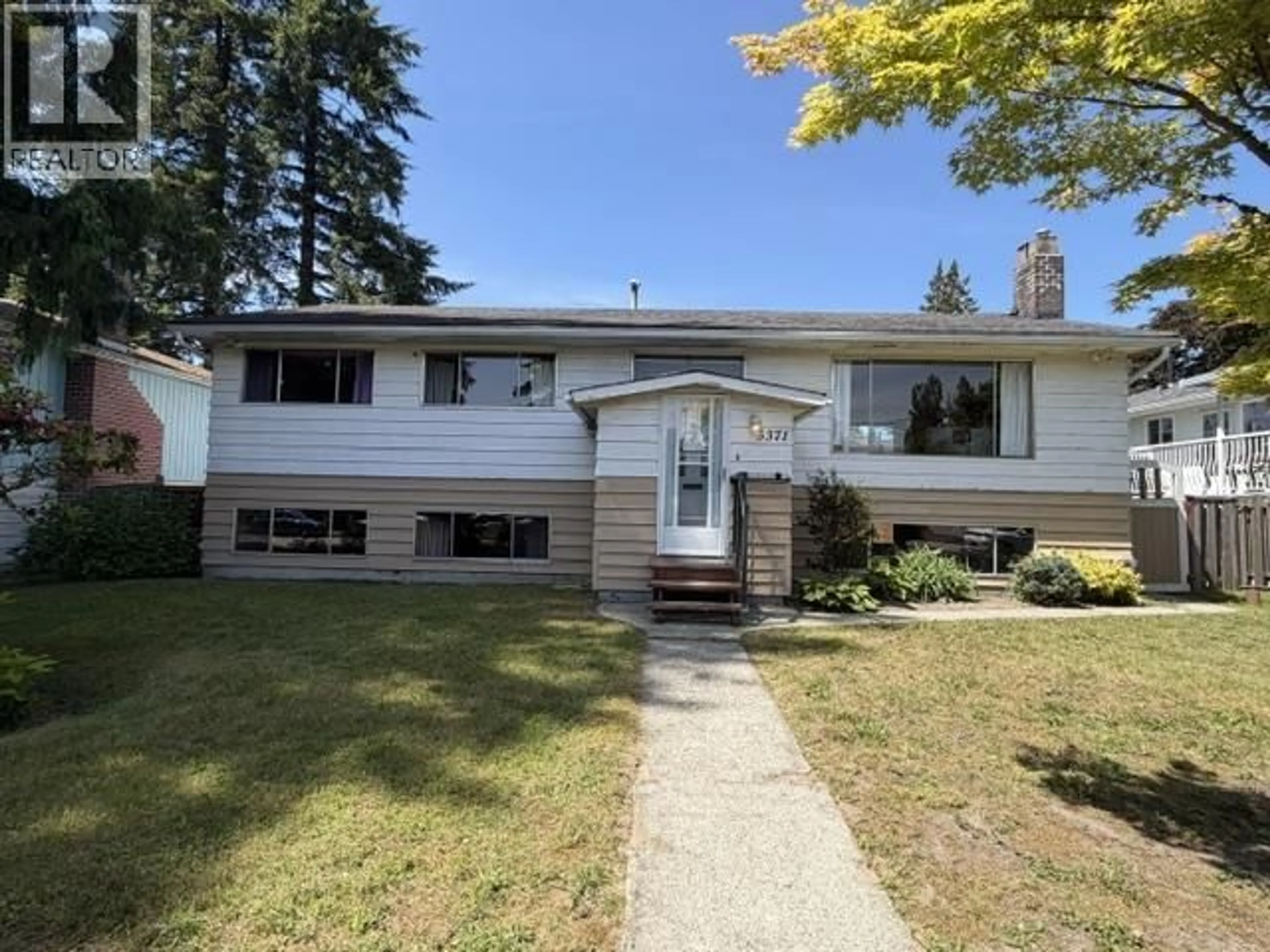 Home with vinyl exterior material, street for 3371 VINCENT STREET, Port Coquitlam British Columbia V3B3T5