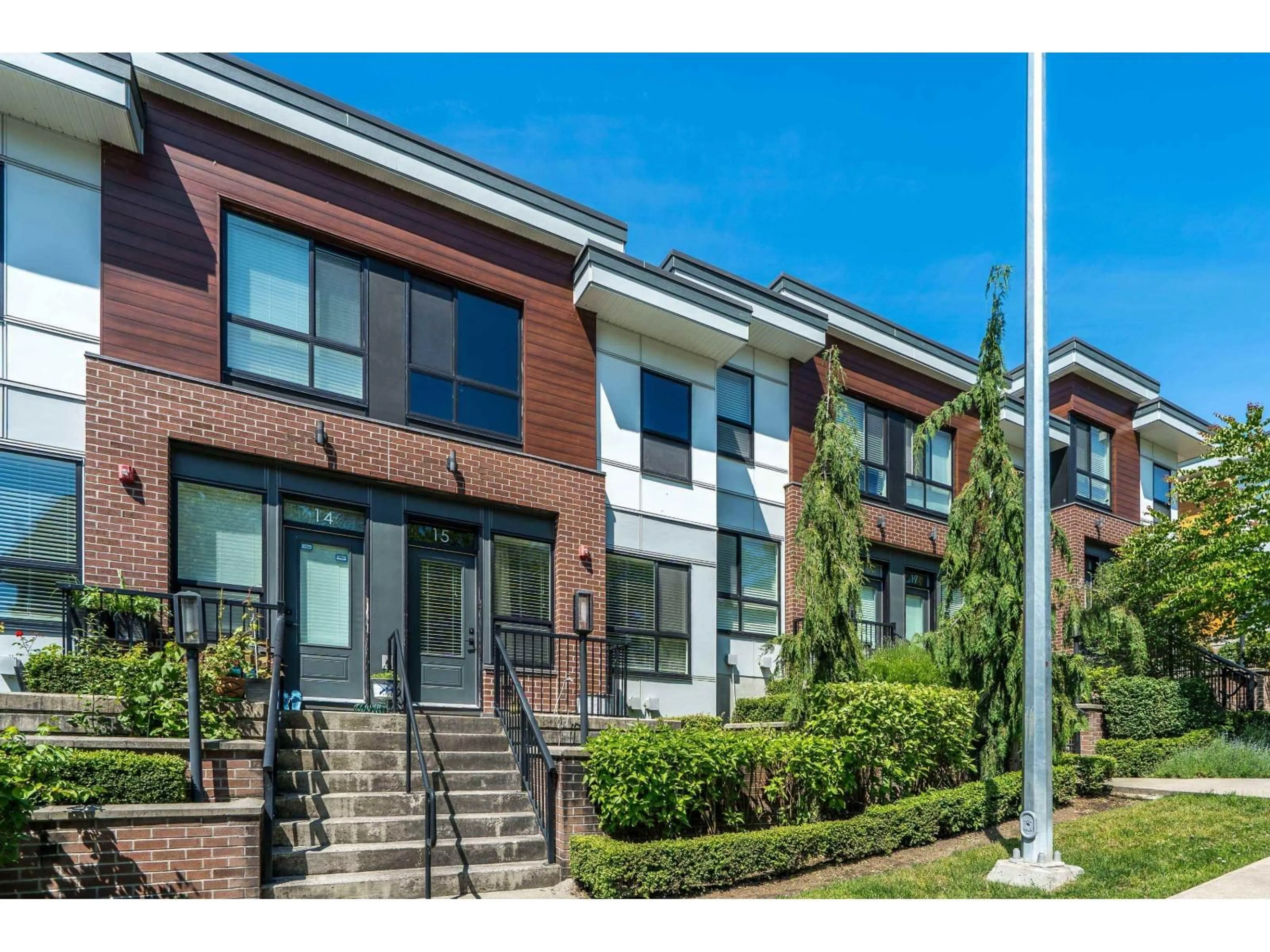 Home with brick exterior material, street for 15 - 20087 68 AVENUE, Langley British Columbia V2Y0Y4