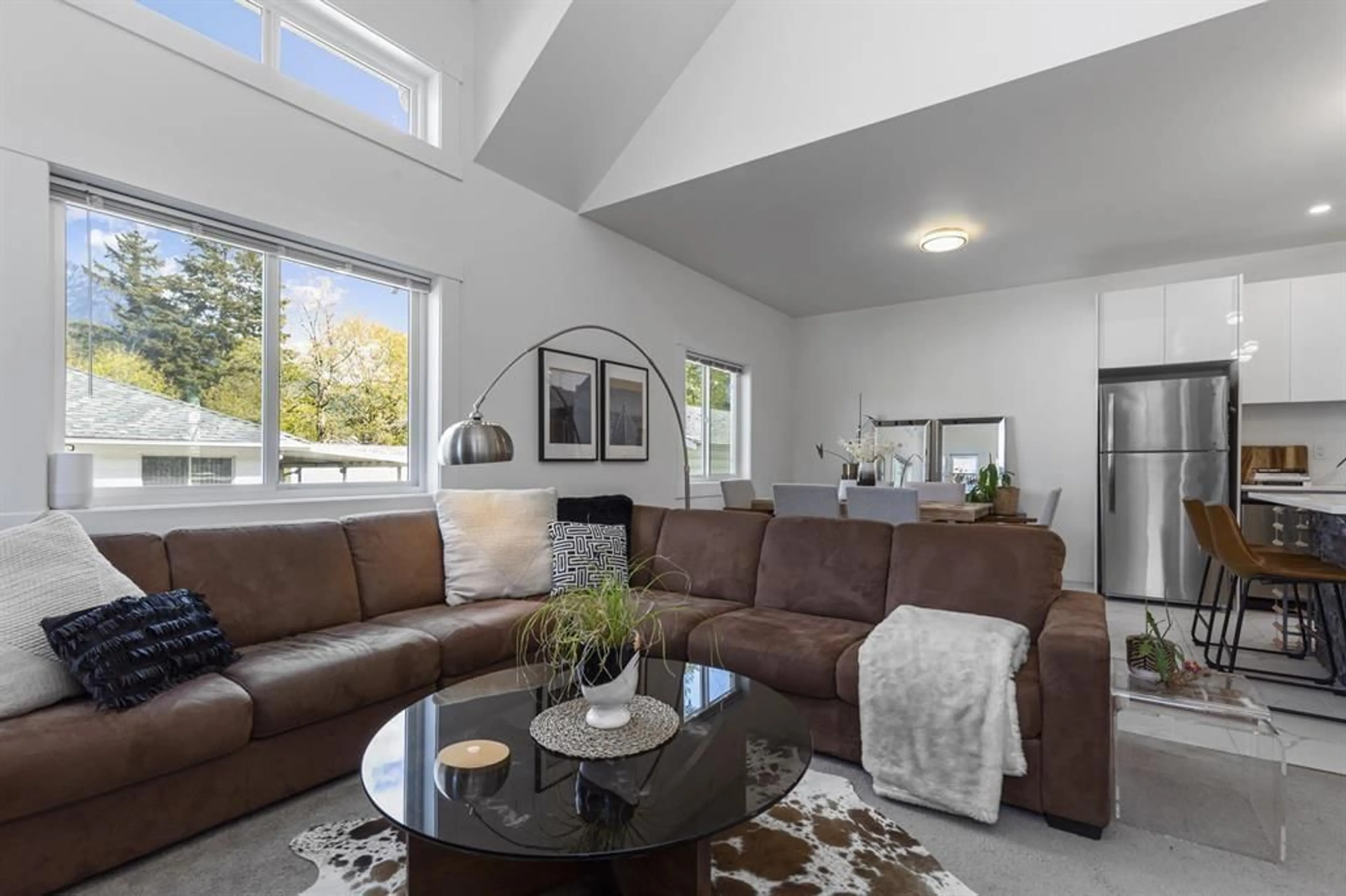Living room with furniture, unknown for 1 - 548 PARK STREET, Hope British Columbia V0X1L0