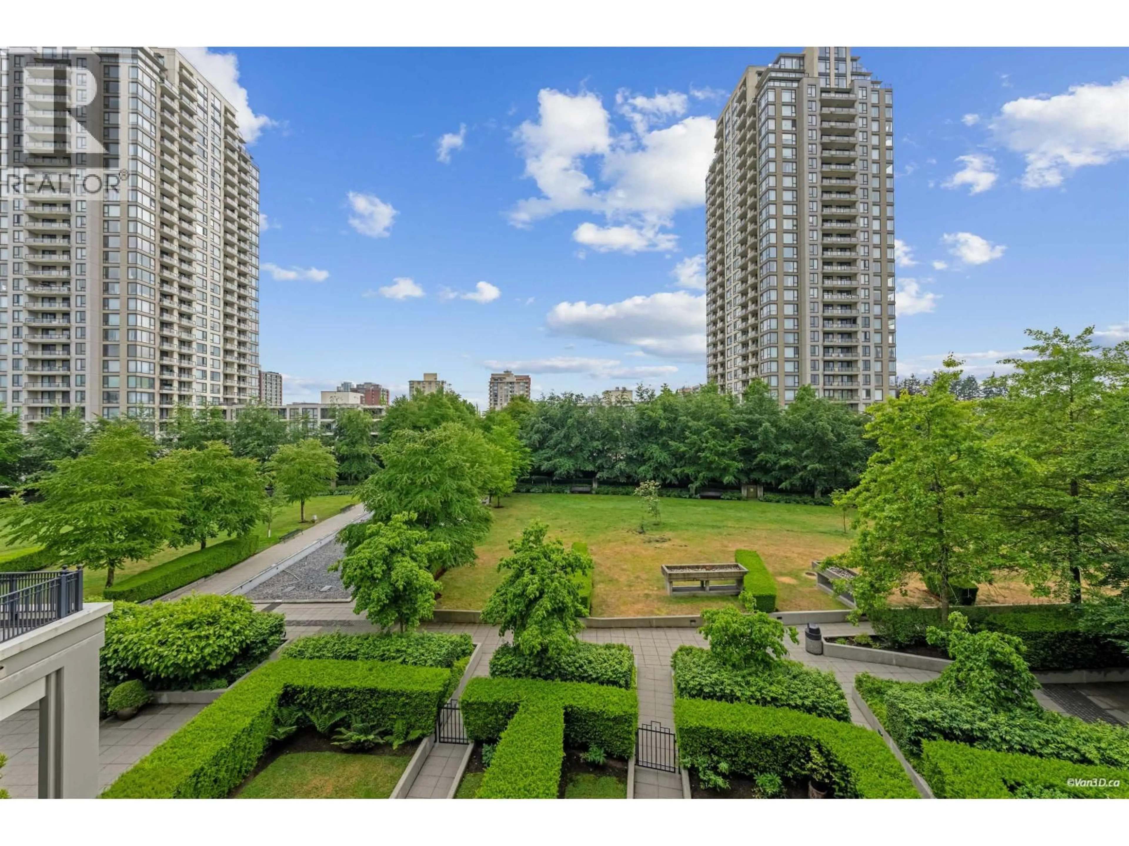 A pic from outside/outdoor area/front of a property/back of a property/a pic from drone, city buildings view from balcony for 408 - 7138 COLLIER STREET, Burnaby British Columbia V5E0A2