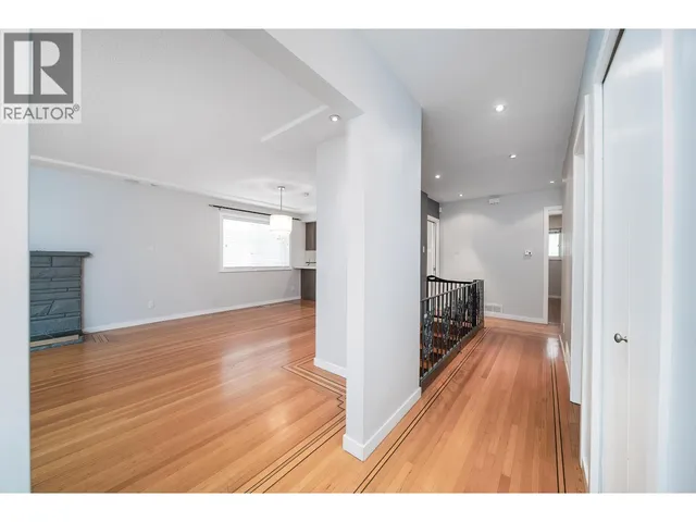 3063 ROSEMONT DRIVE, Vancouver 3