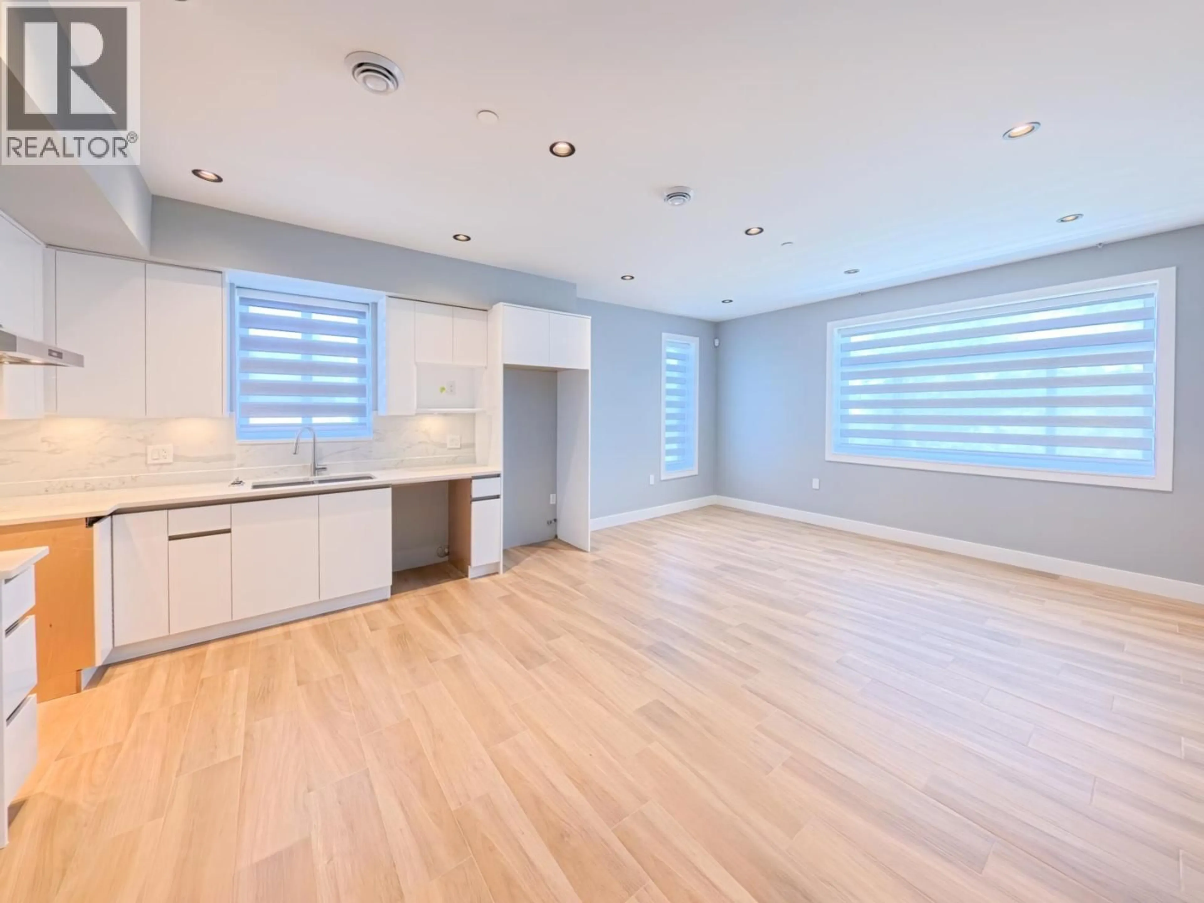 Open concept kitchen, unknown for 3 - 2557 KING EDWARD AVENUE, Vancouver British Columbia V6L1T5