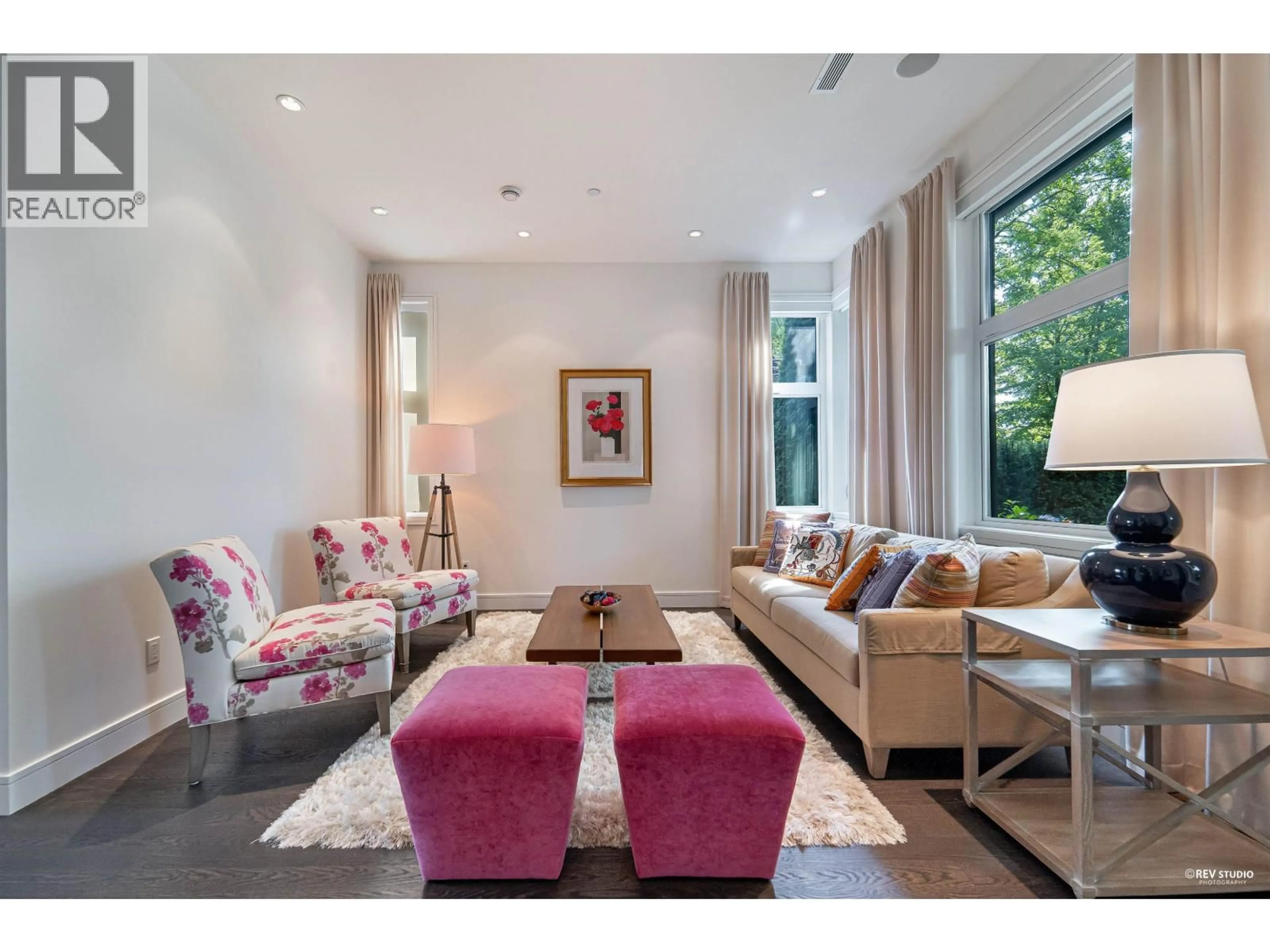 Living room with furniture, unknown for 3853 14TH AVENUE, Vancouver British Columbia V6R2X1