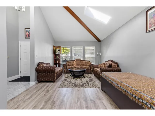 13278 98 AVENUE, Surrey 5