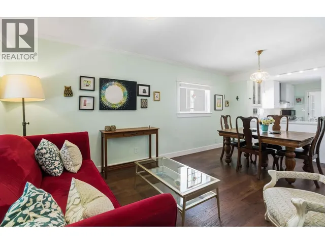 4322 WELWYN STREET, Vancouver 5