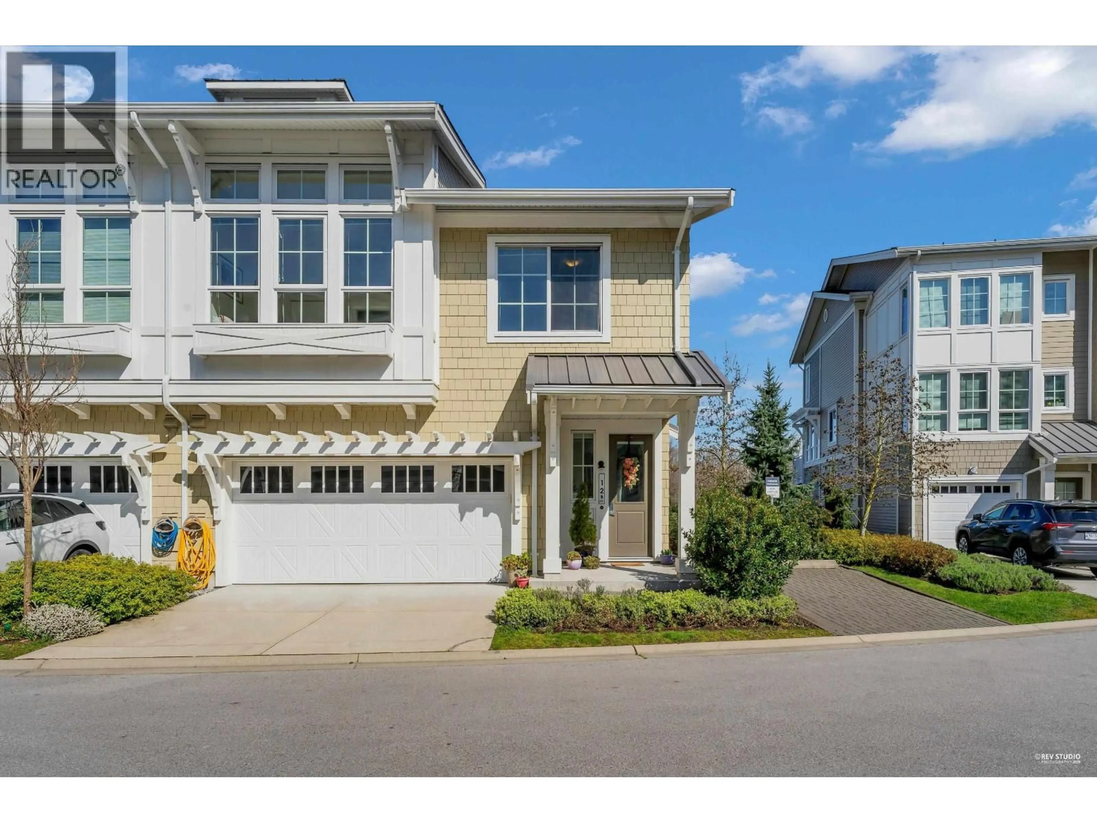 Home with vinyl exterior material, street for 12B - 5551 ADMIRAL WAY, Delta British Columbia V4K0C9
