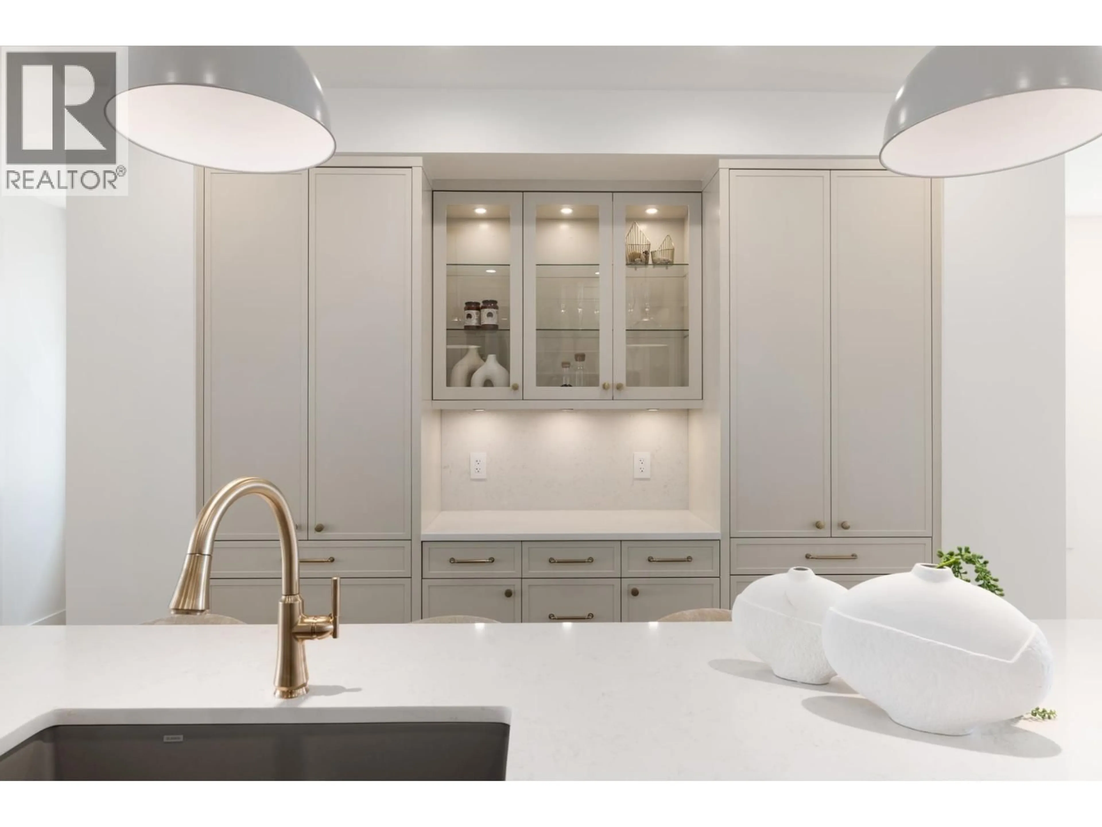 Contemporary kitchen, unknown for 103 - 903 EDGAR AVENUE, Coquitlam British Columbia V3K2K1