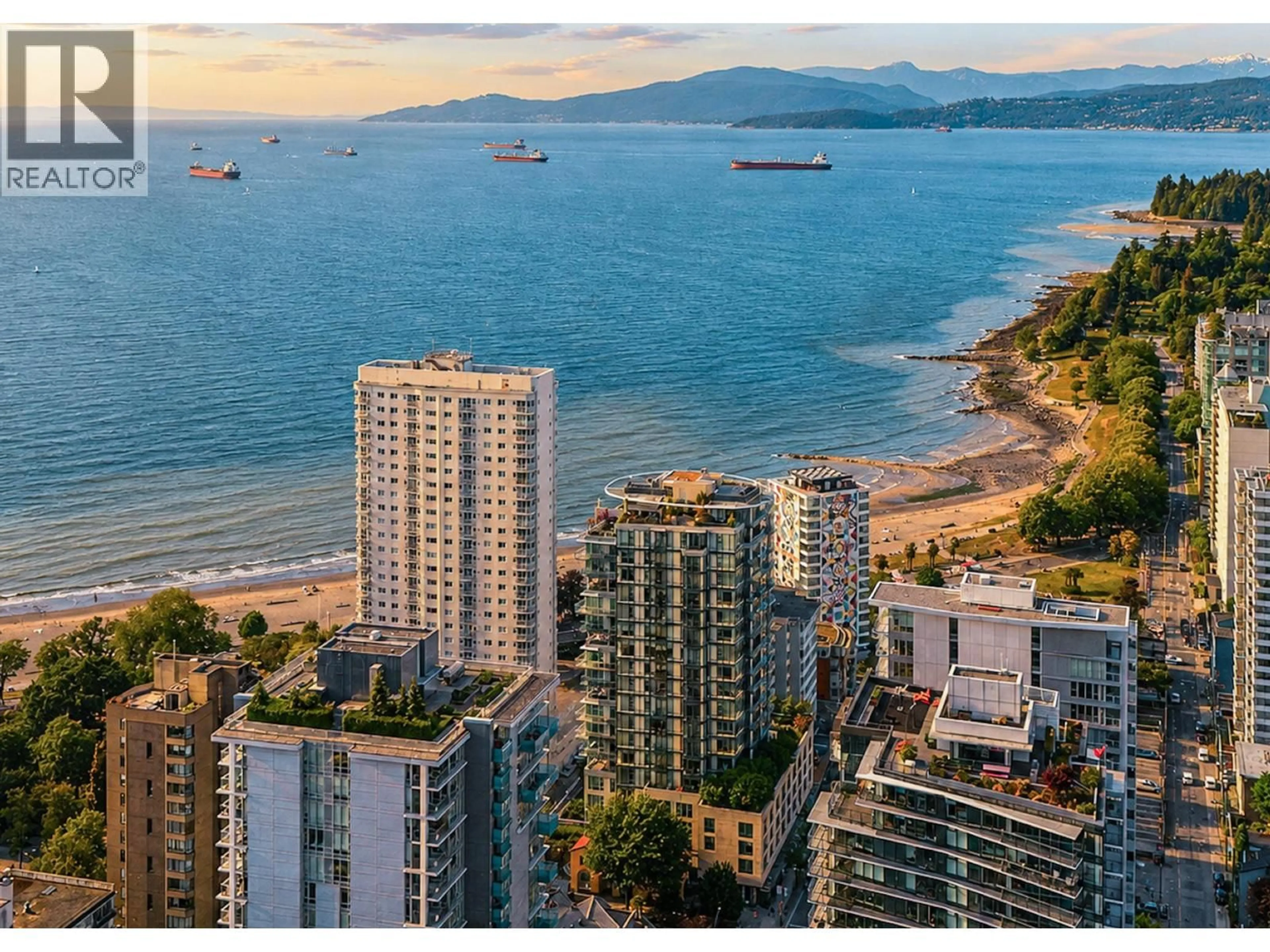 A pic from outside/outdoor area/front of a property/back of a property/a pic from drone, unknown for 1506 - 1221 BIDWELL STREET, Vancouver British Columbia V6G0B1