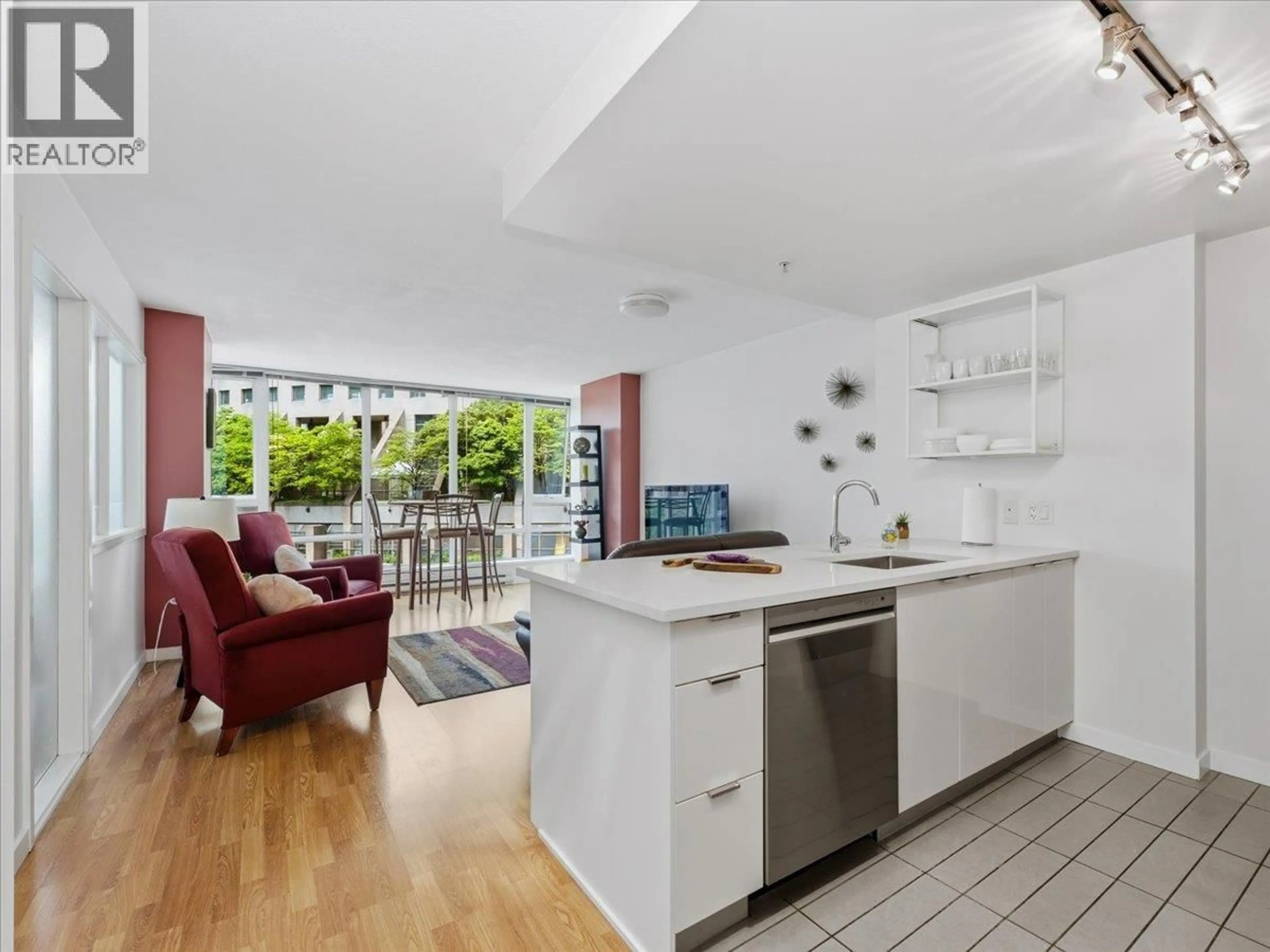 Open concept kitchen, unknown for 805 - 788 HAMILTON STREET, Vancouver British Columbia V6B0E9