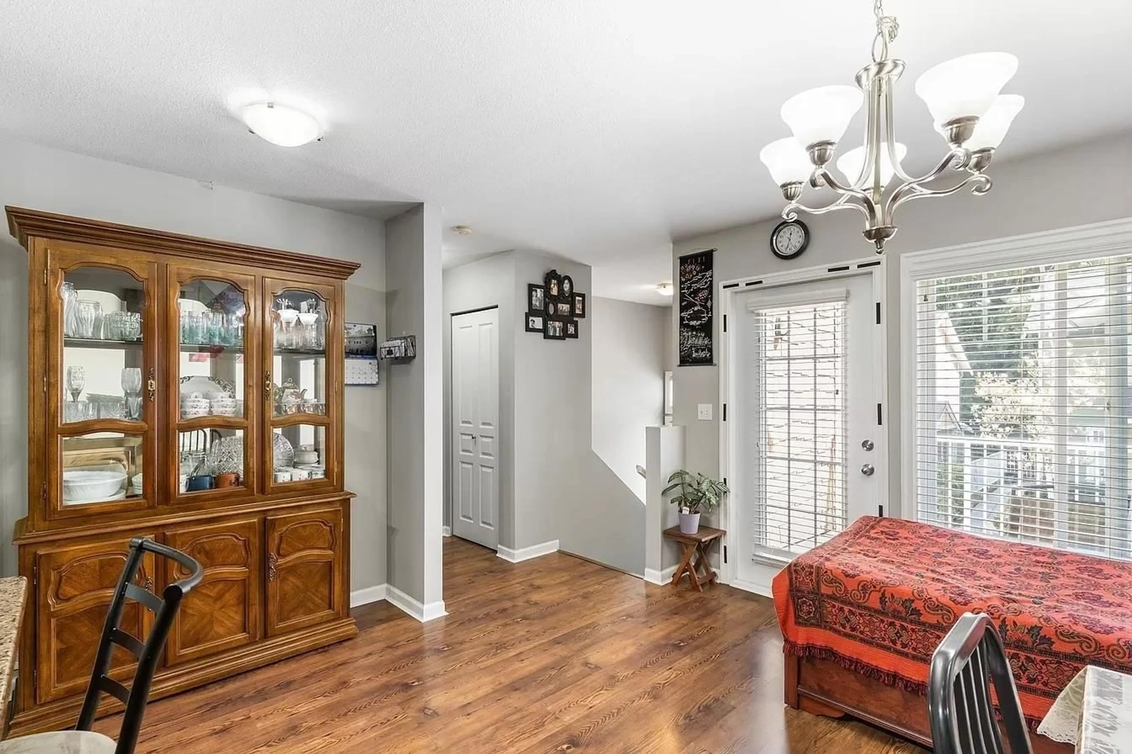 Indoor entryway for 30 - 6110 138 STREET, Surrey British Columbia V3K3V6