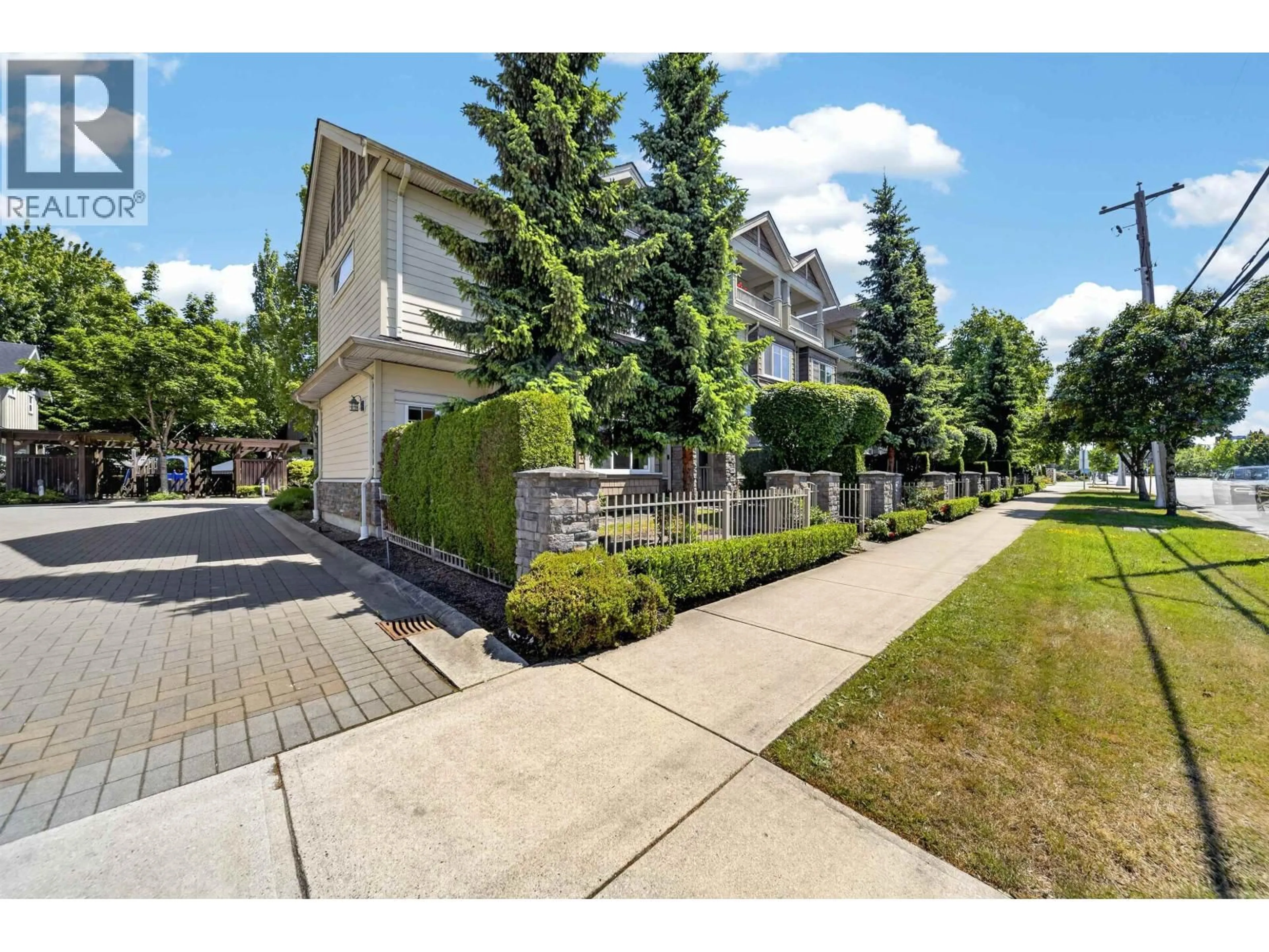 Patio, street for 1 - 9700 NO. 3 ROAD, Richmond British Columbia V7A1W3