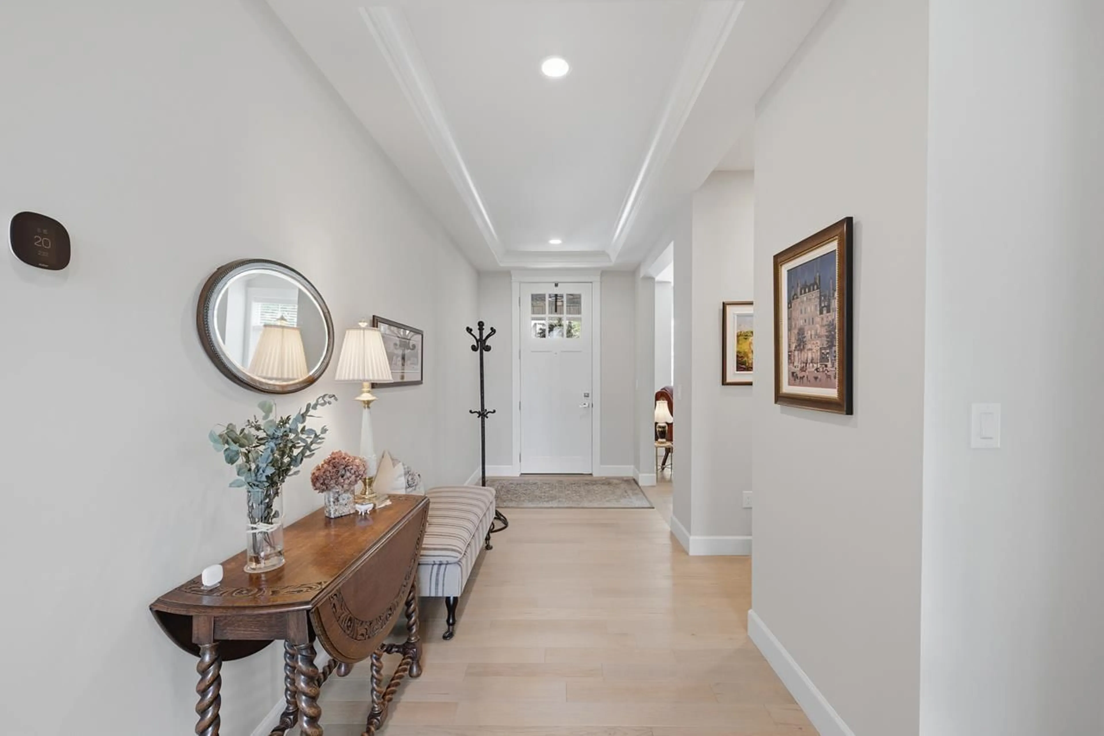 Indoor entryway for 16743 22ND AVENUE, Surrey British Columbia V3Z0M3