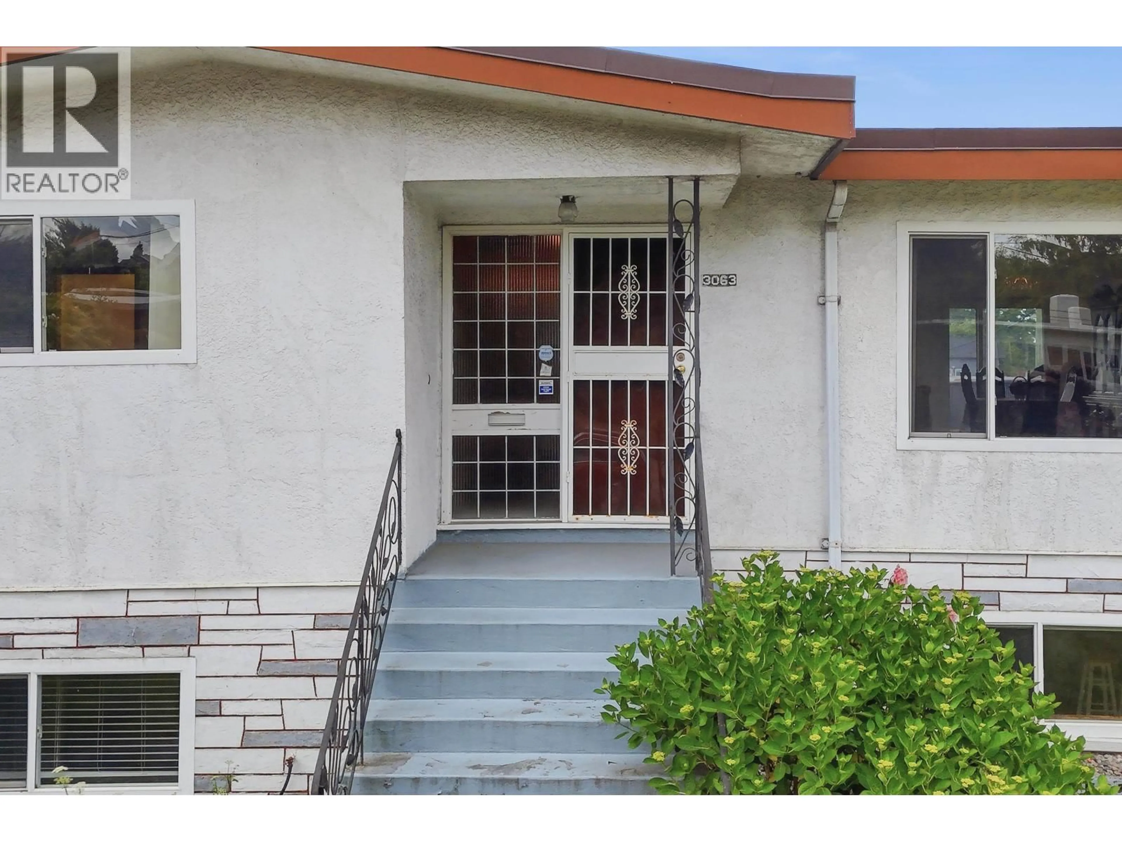 Unknown for 3063 RENFREW STREET, Vancouver British Columbia V5M3K7