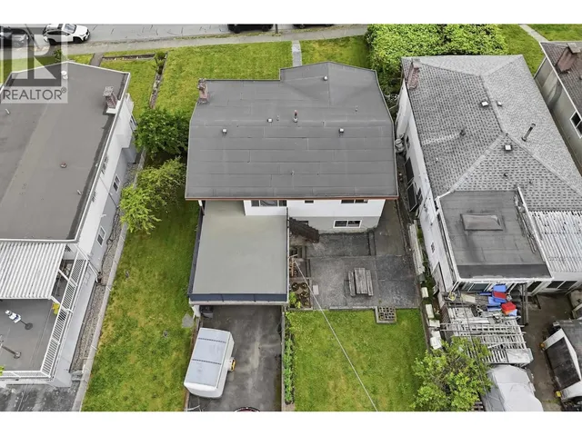 3063 RENFREW STREET, Vancouver 5