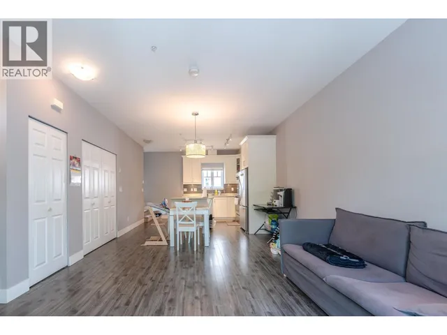 205 - 2263 TRIUMPH STREET, Vancouver 2