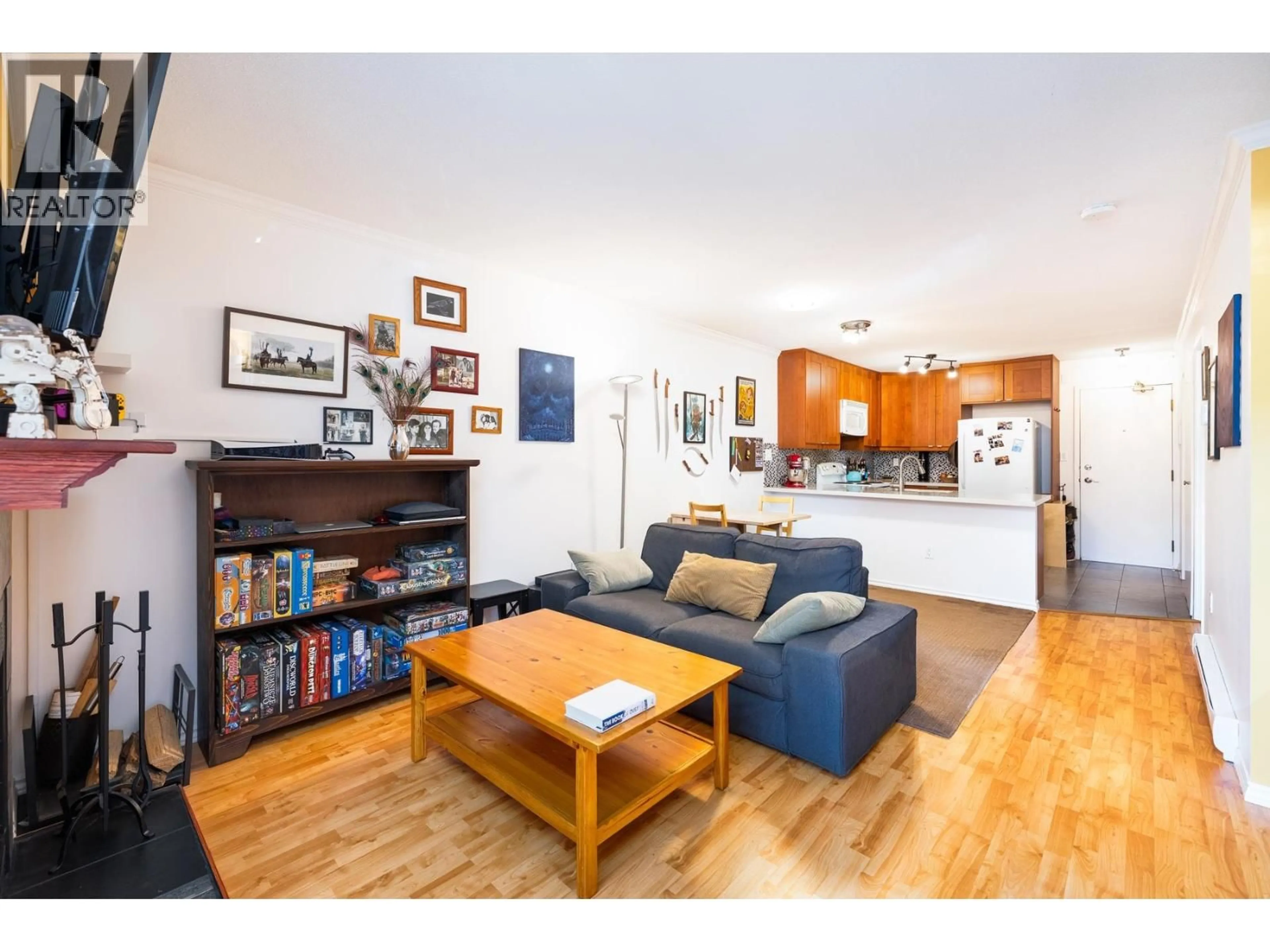 Unknown for 308 - 2255 ETON STREET, Vancouver British Columbia V5L1C9