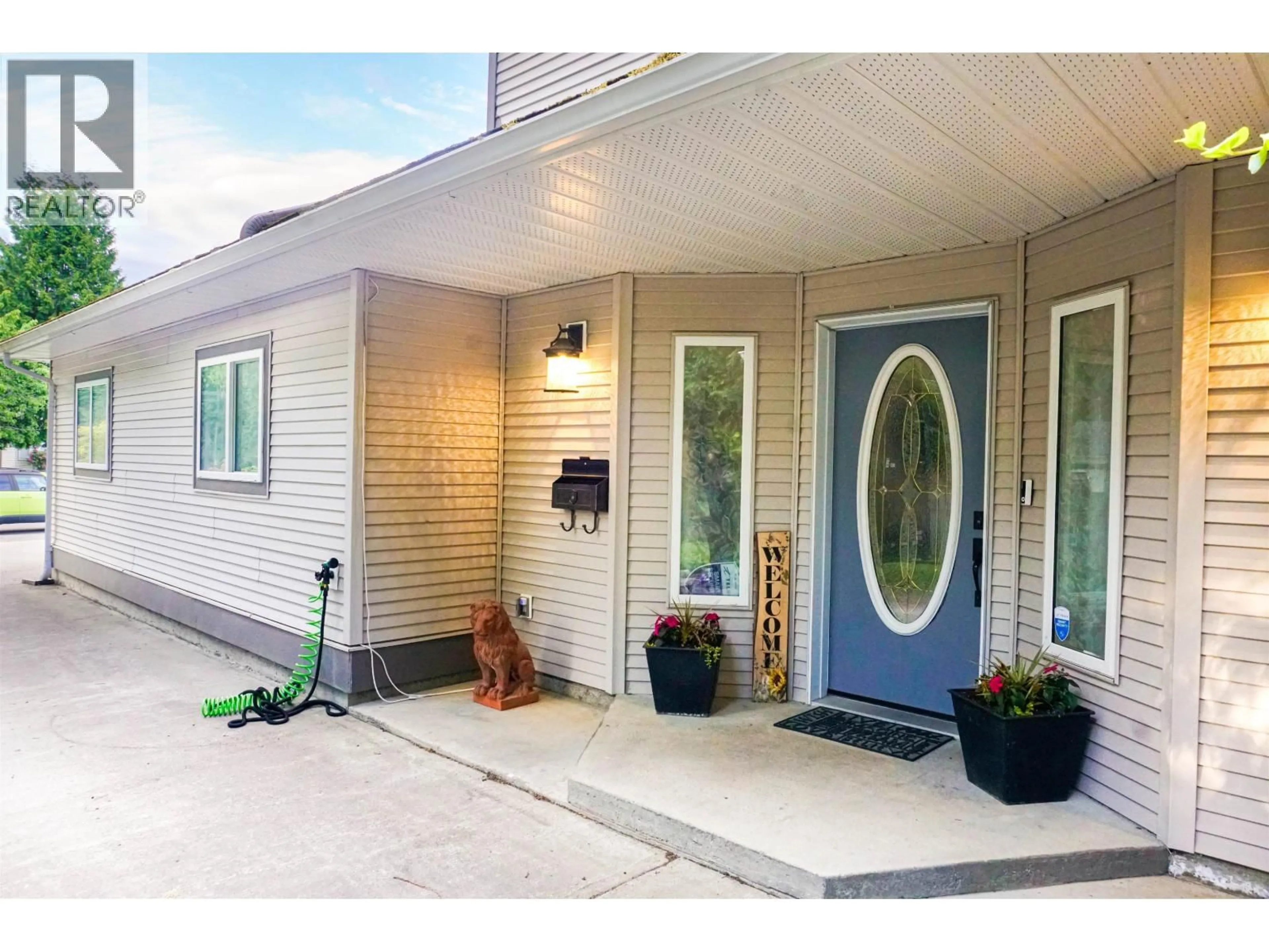 Indoor entryway for 4947 HUNDAL DRIVE, Terrace British Columbia V8G5N8