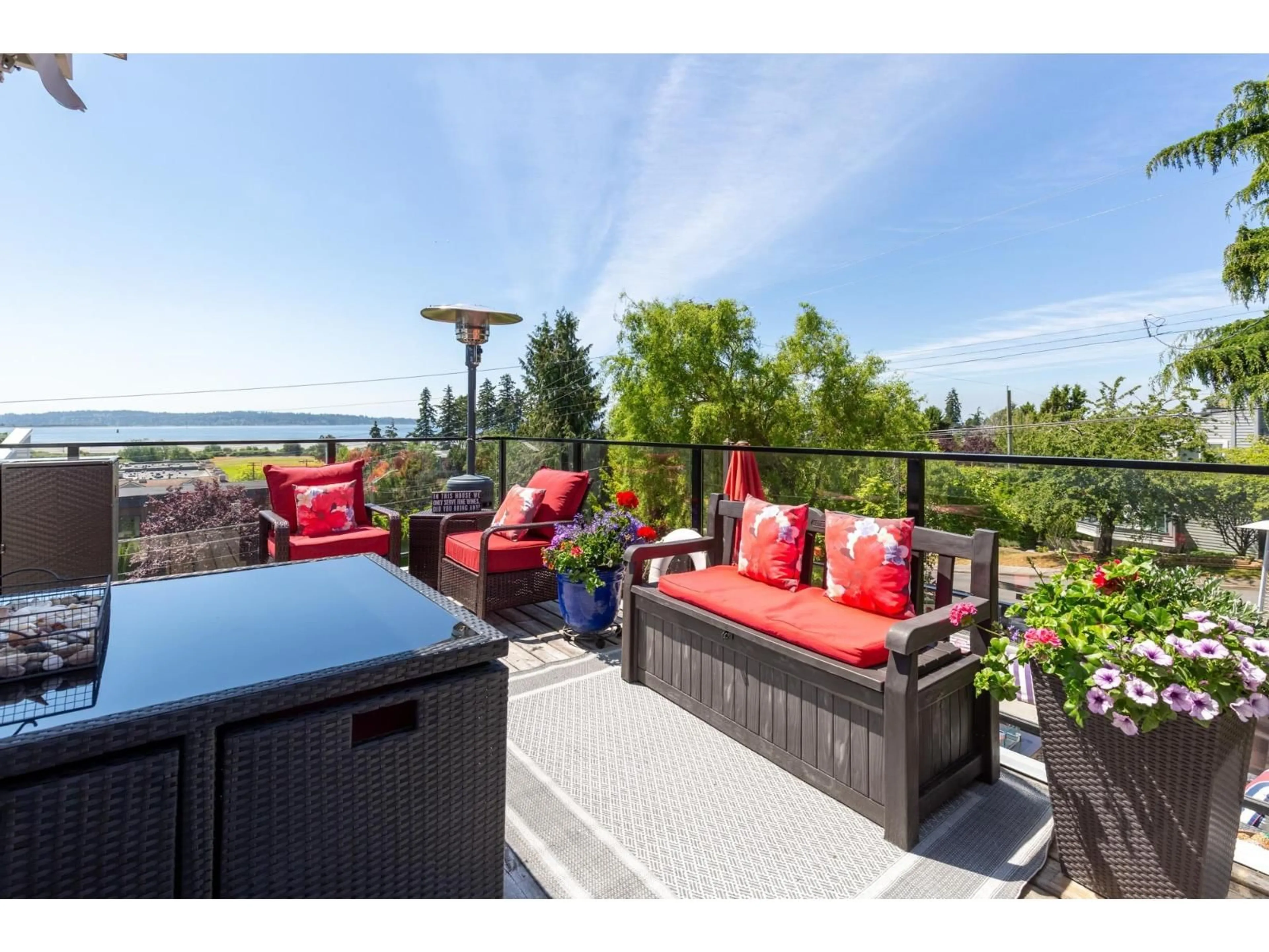 Patio, water/lake/river/ocean view for 912 KEIL STREET, White Rock British Columbia V4B4V7