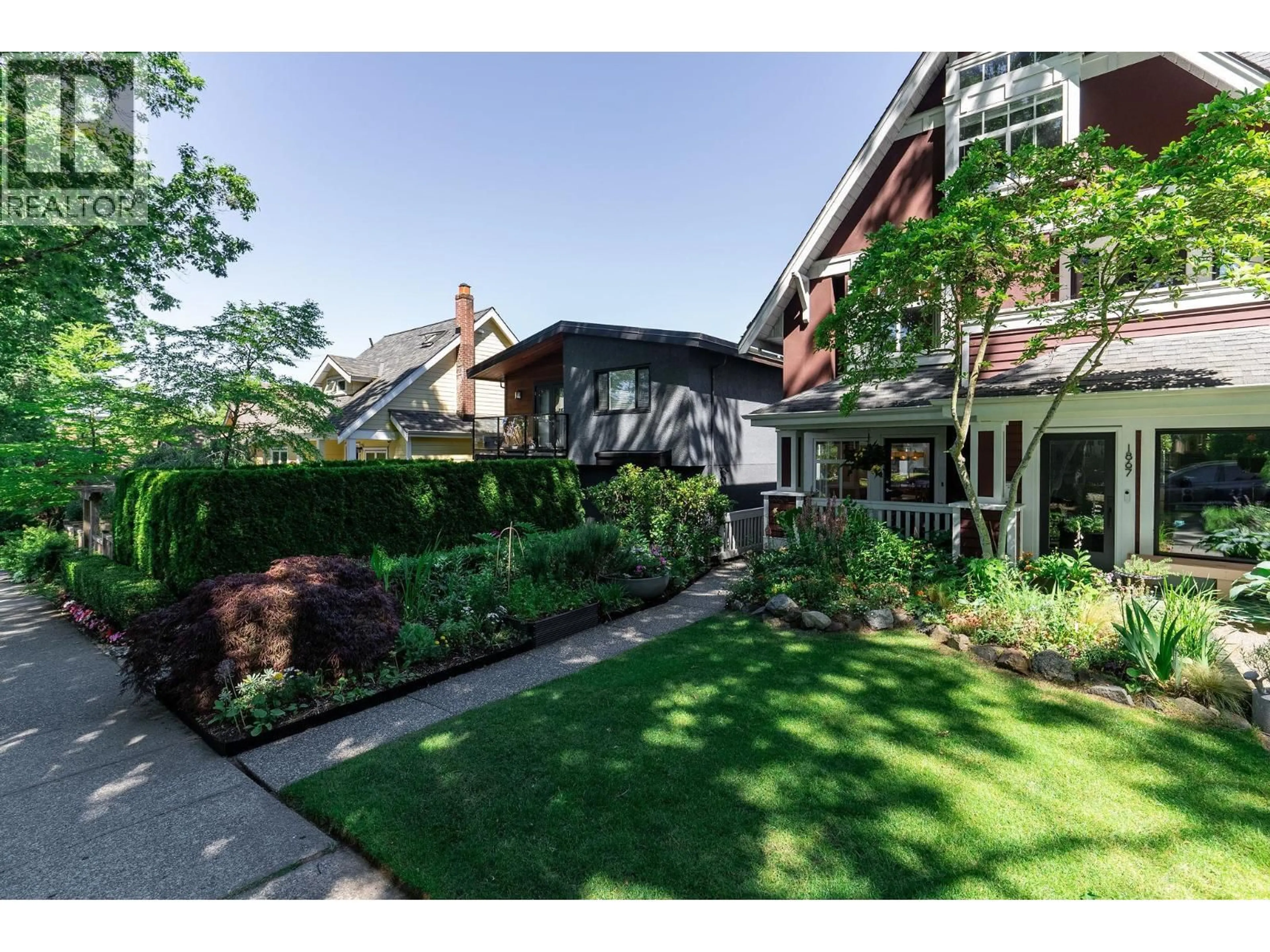 Unknown for 1865 7TH AVENUE, Vancouver British Columbia V5N1S1
