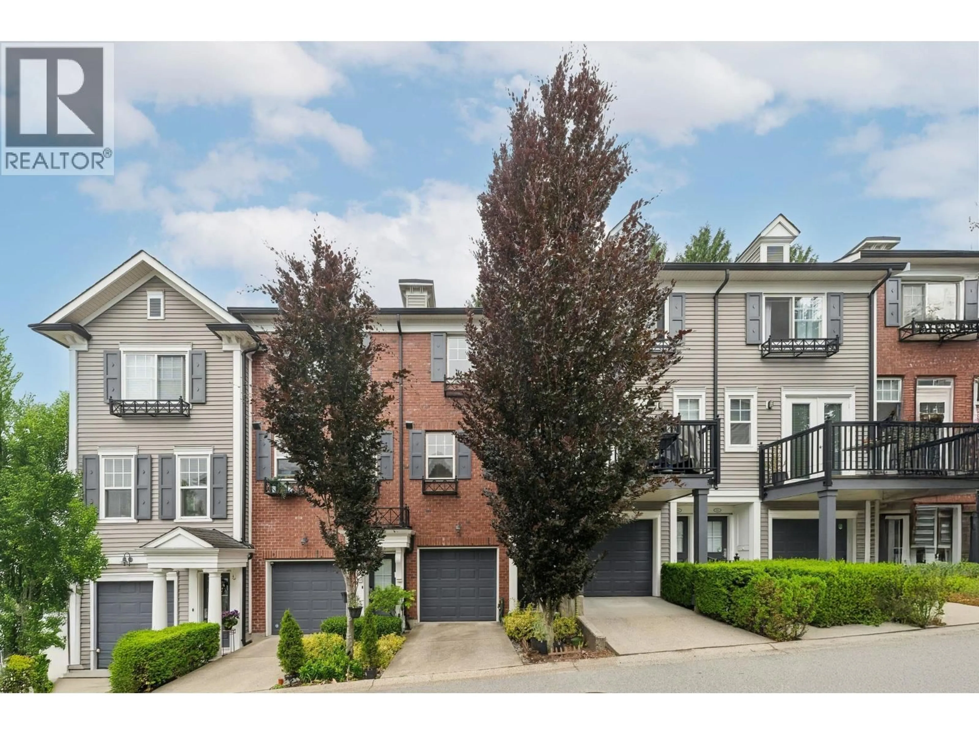 A pic from outside/outdoor area/front of a property/back of a property/a pic from drone, street for 85 - 688 EDGAR AVENUE, Coquitlam British Columbia V3K0A5