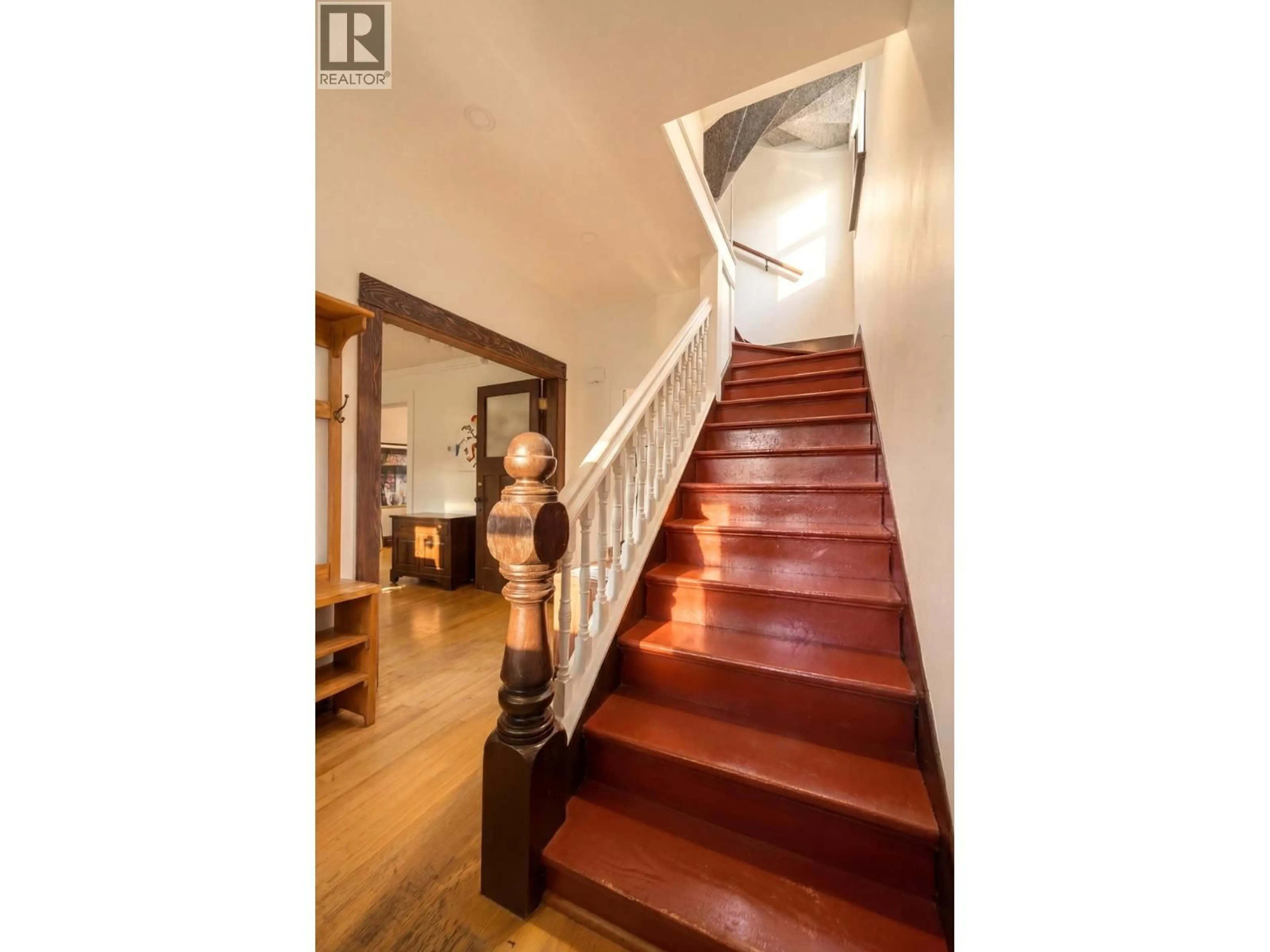 Stairs for 1746 WILLIAM STREET, Vancouver British Columbia V5L2R4