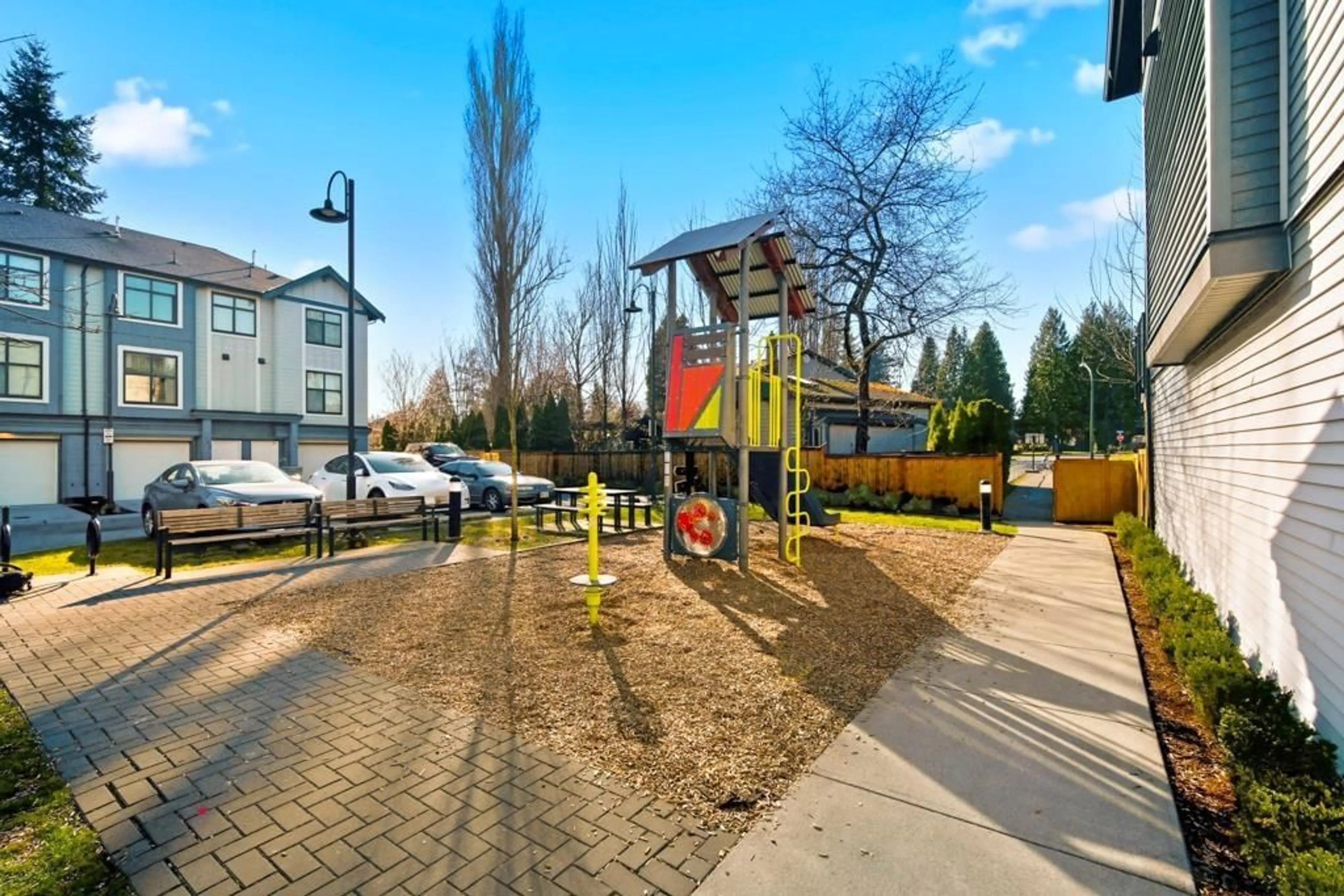 Unknown for 701 - 2267 MCKENZIE ROAD, Abbotsford British Columbia V2S0M9
