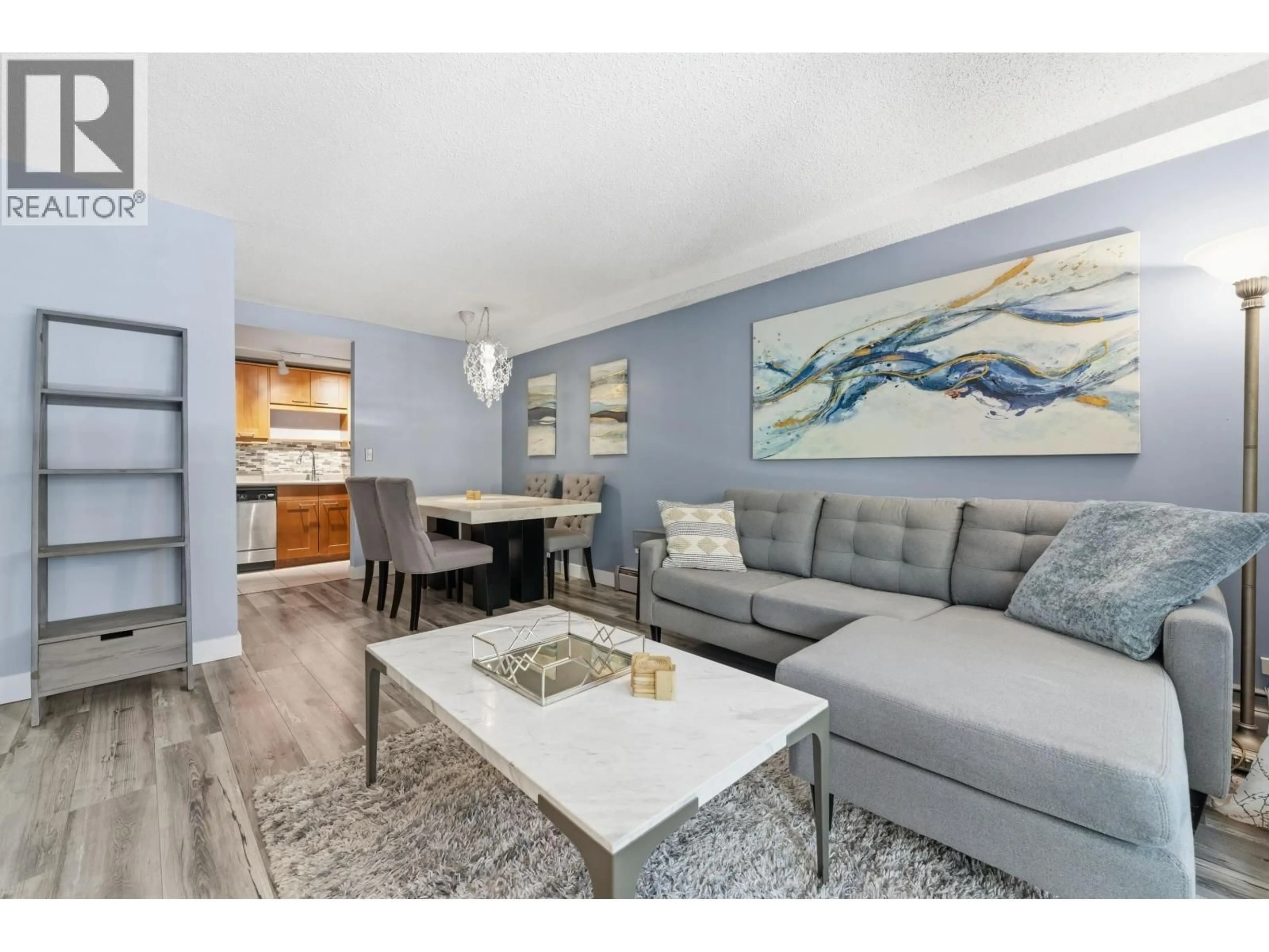 Living room with furniture, unknown for 106 - 423 AGNES STREET, New Westminster British Columbia V3L1G2