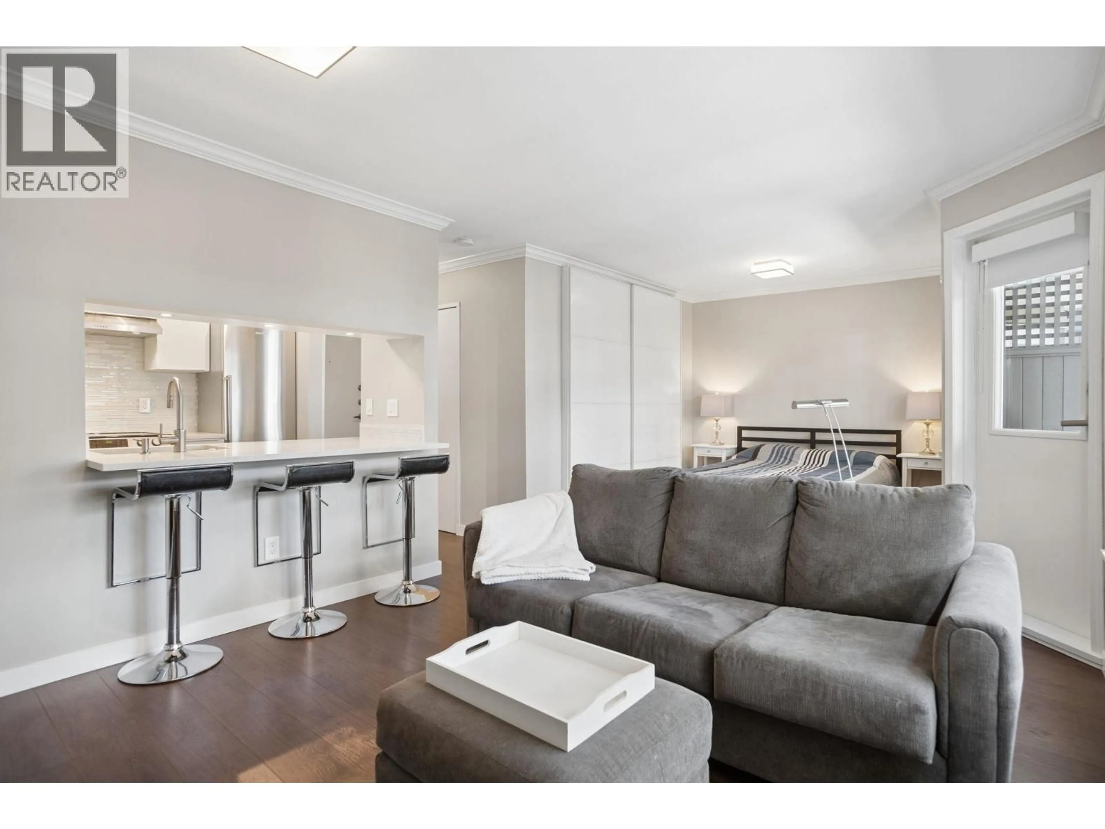 Unknown for 202 - 555 14TH AVENUE, Vancouver British Columbia V5Z4G8