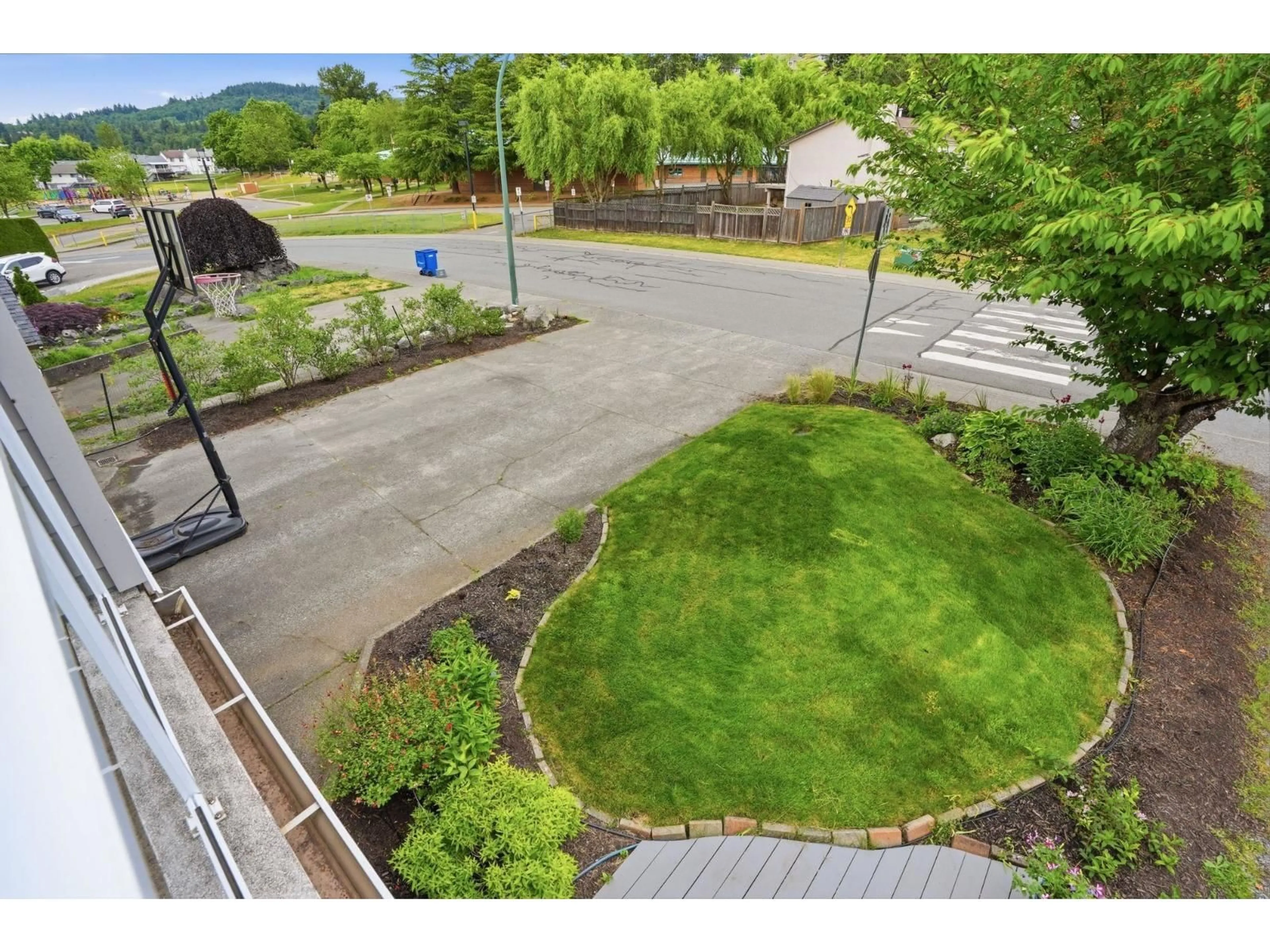 A pic from outside/outdoor area/front of a property/back of a property/a pic from drone, mountain view for 3793 SANDY HILL ROAD, Abbotsford British Columbia V3G1H9