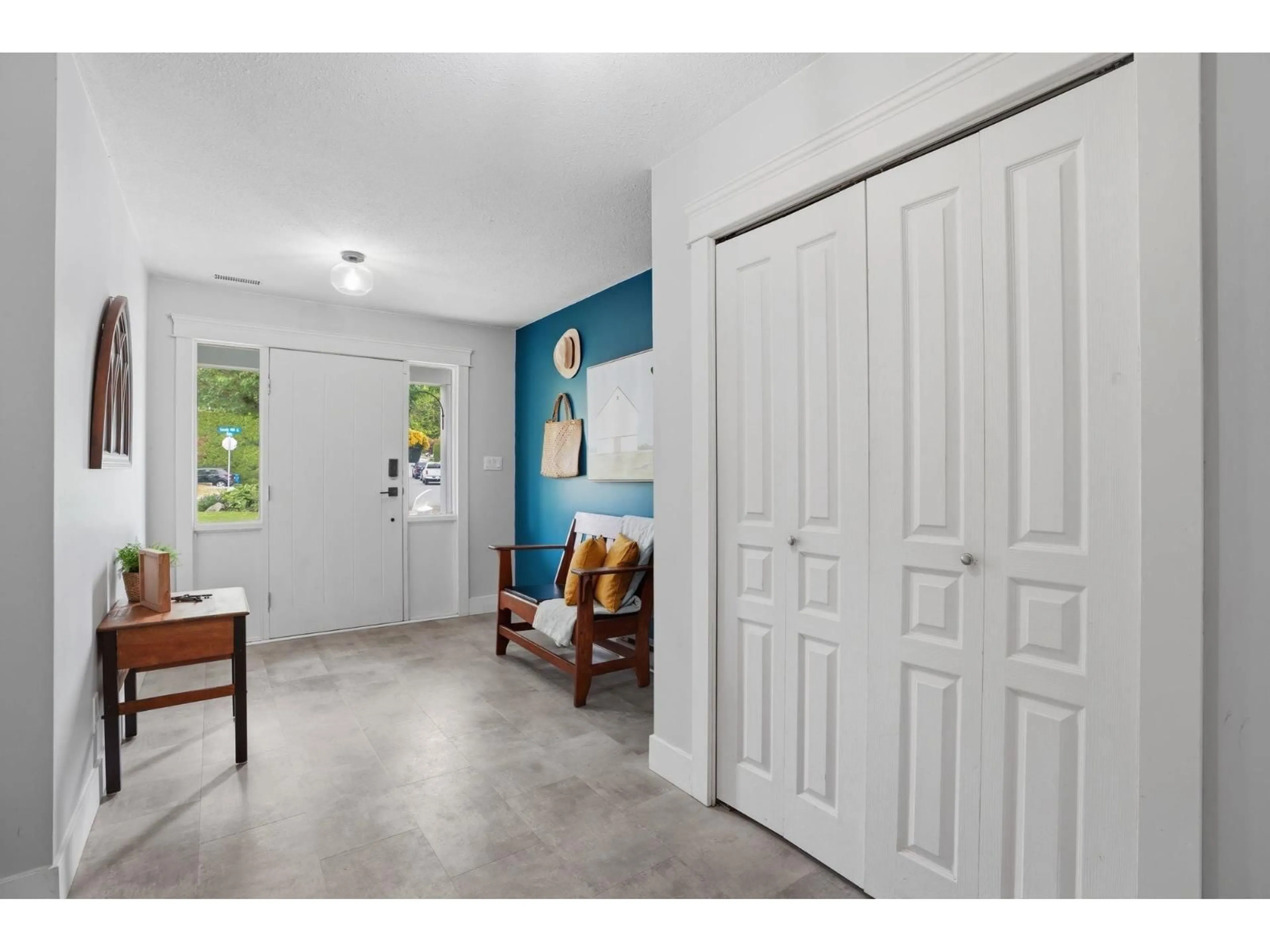 Indoor entryway for 3793 SANDY HILL ROAD, Abbotsford British Columbia V3G1H9