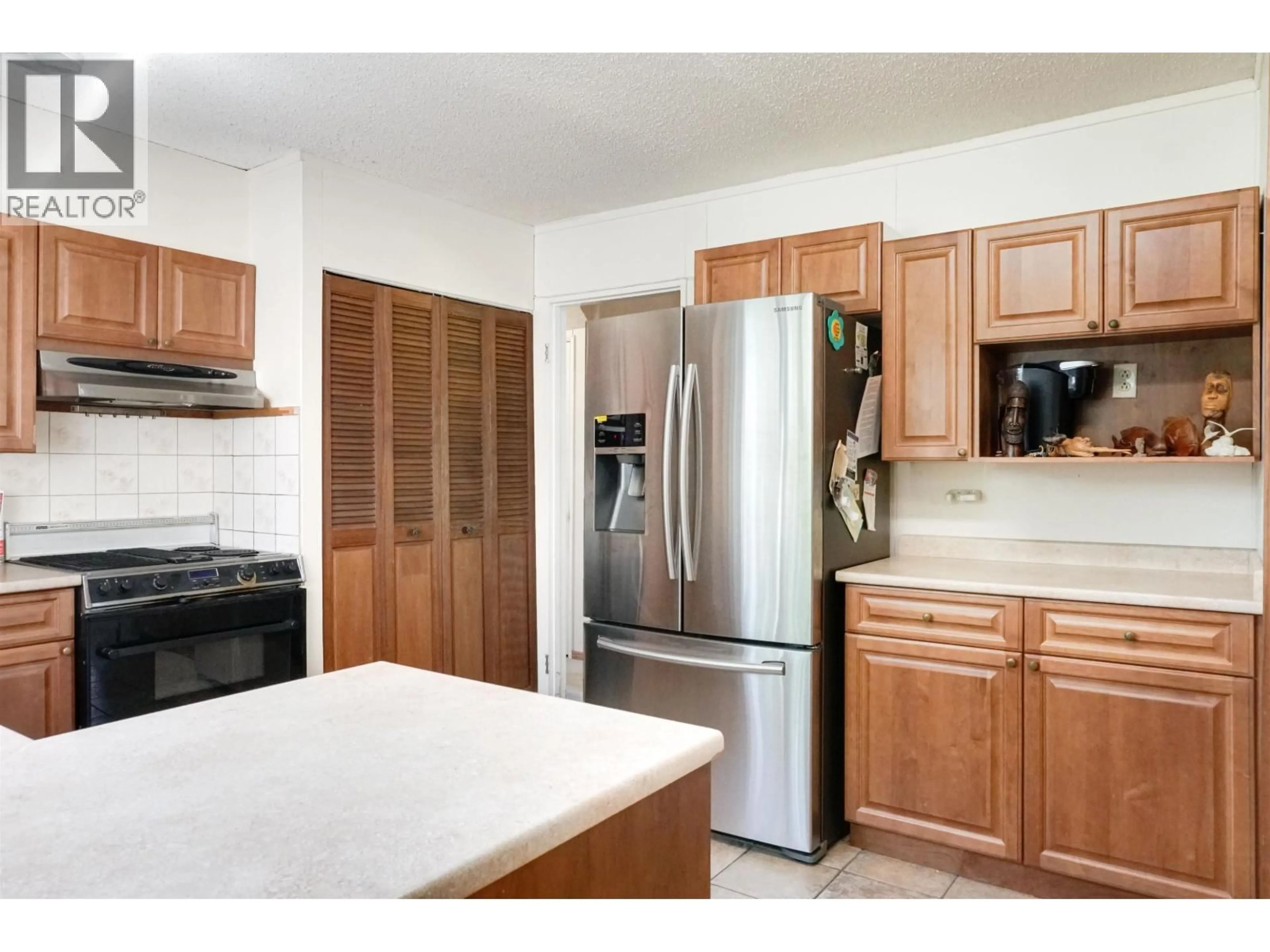 Standard kitchen, unknown for 33 SWANNELL STREET, Kitimat British Columbia V8C1H2