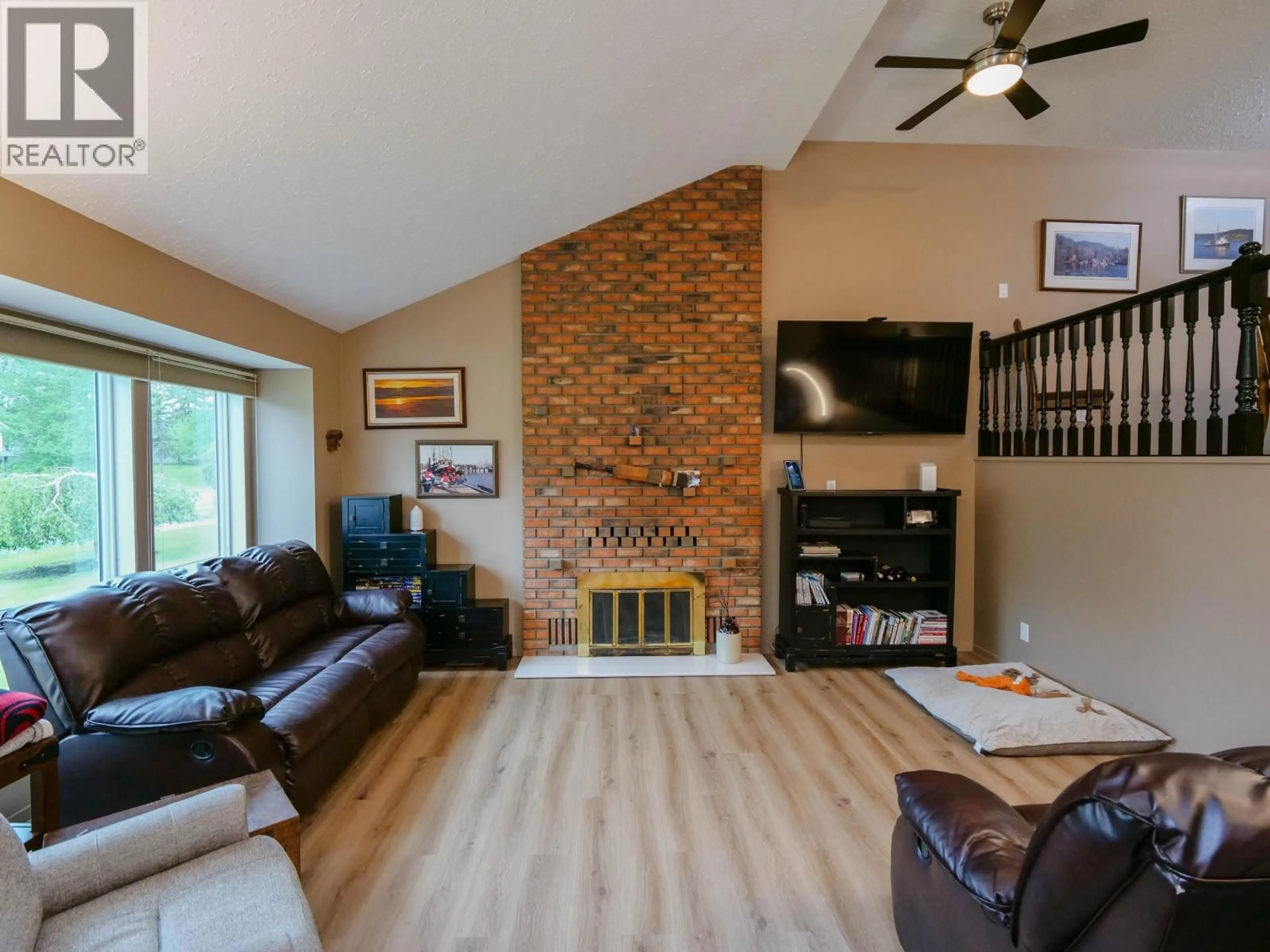 Living room with furniture, unknown for 204 SANDERSON ROAD, Quesnel British Columbia V2J5V9