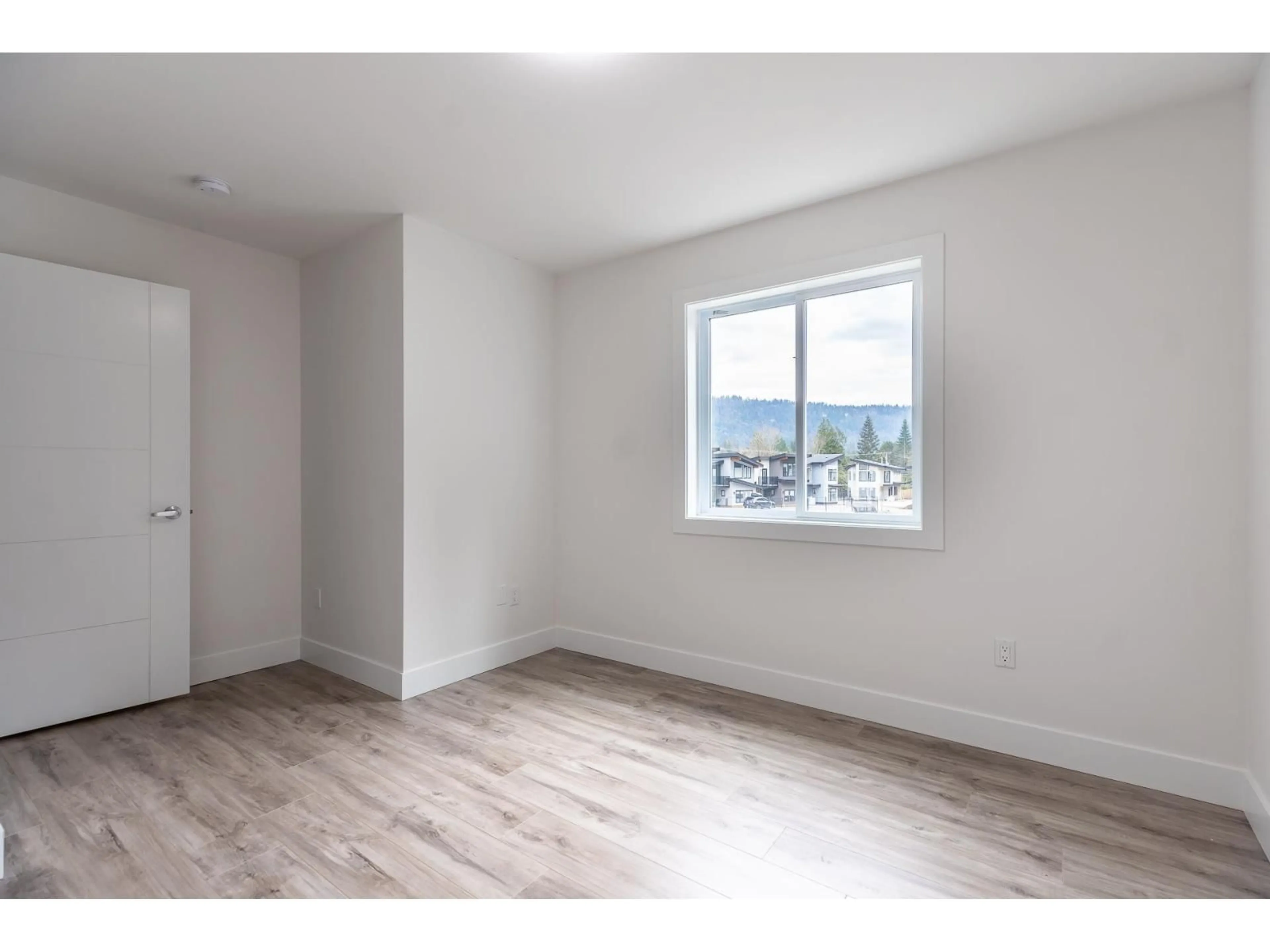 A pic of a room for 23 - 750 HOT SPRINGS ROAD, Harrison Hot Springs British Columbia V0M1K0