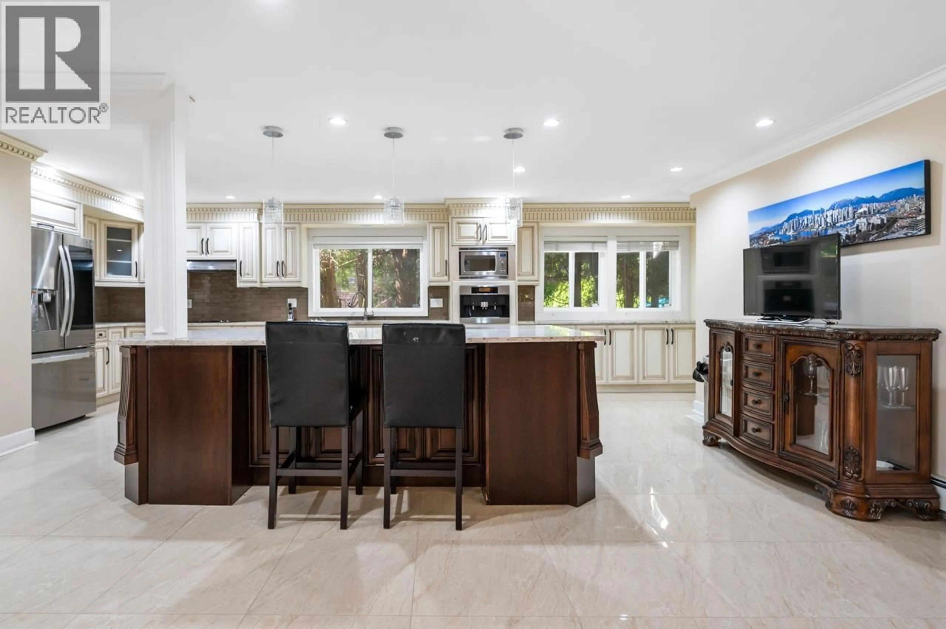 Open concept kitchen, ceramic/tile floor for 5420 ELWYN DRIVE, Burnaby British Columbia V5E4A2