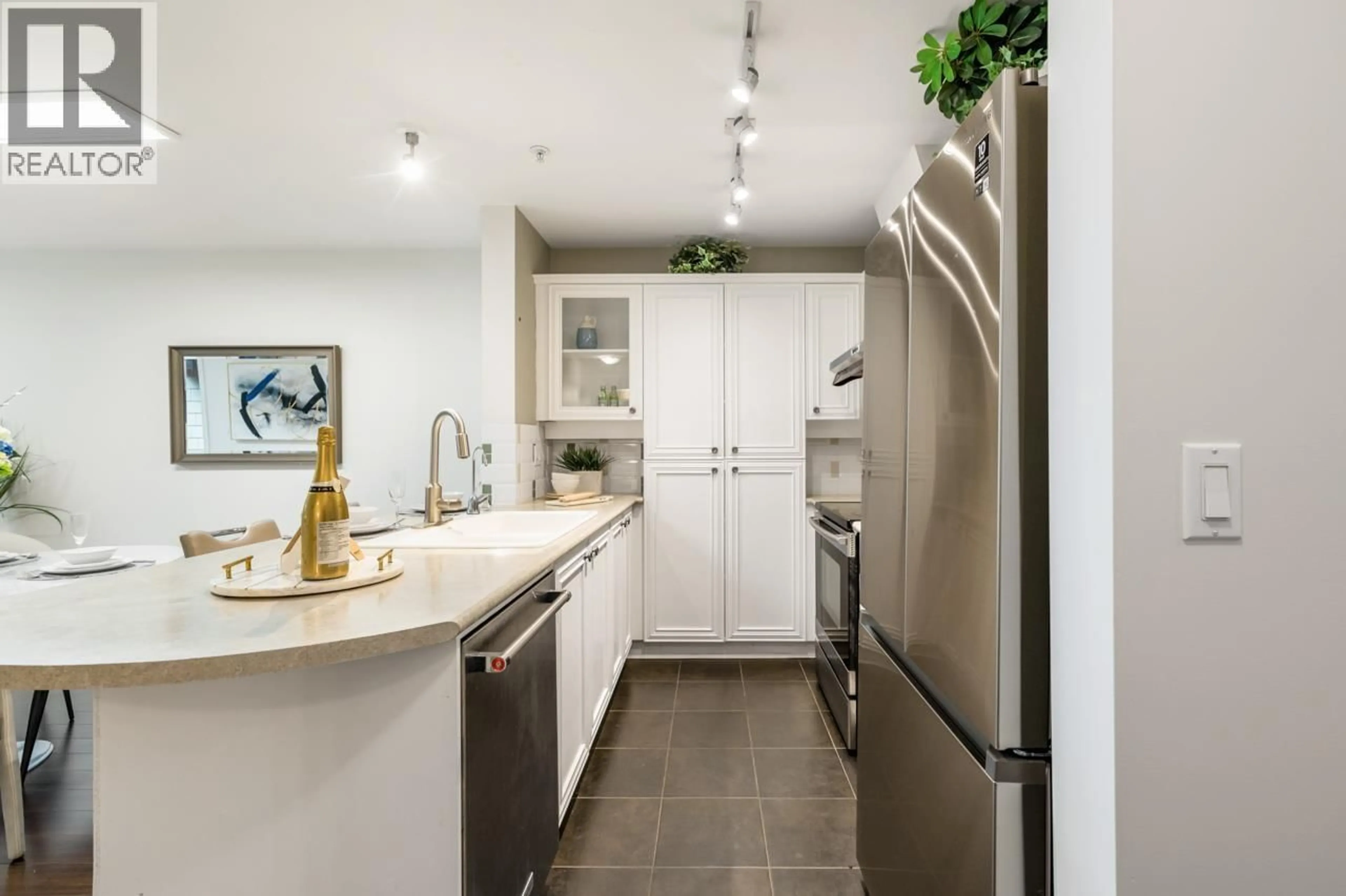 Unknown for 105 - 988 54TH AVENUE, Vancouver British Columbia V6P1M9