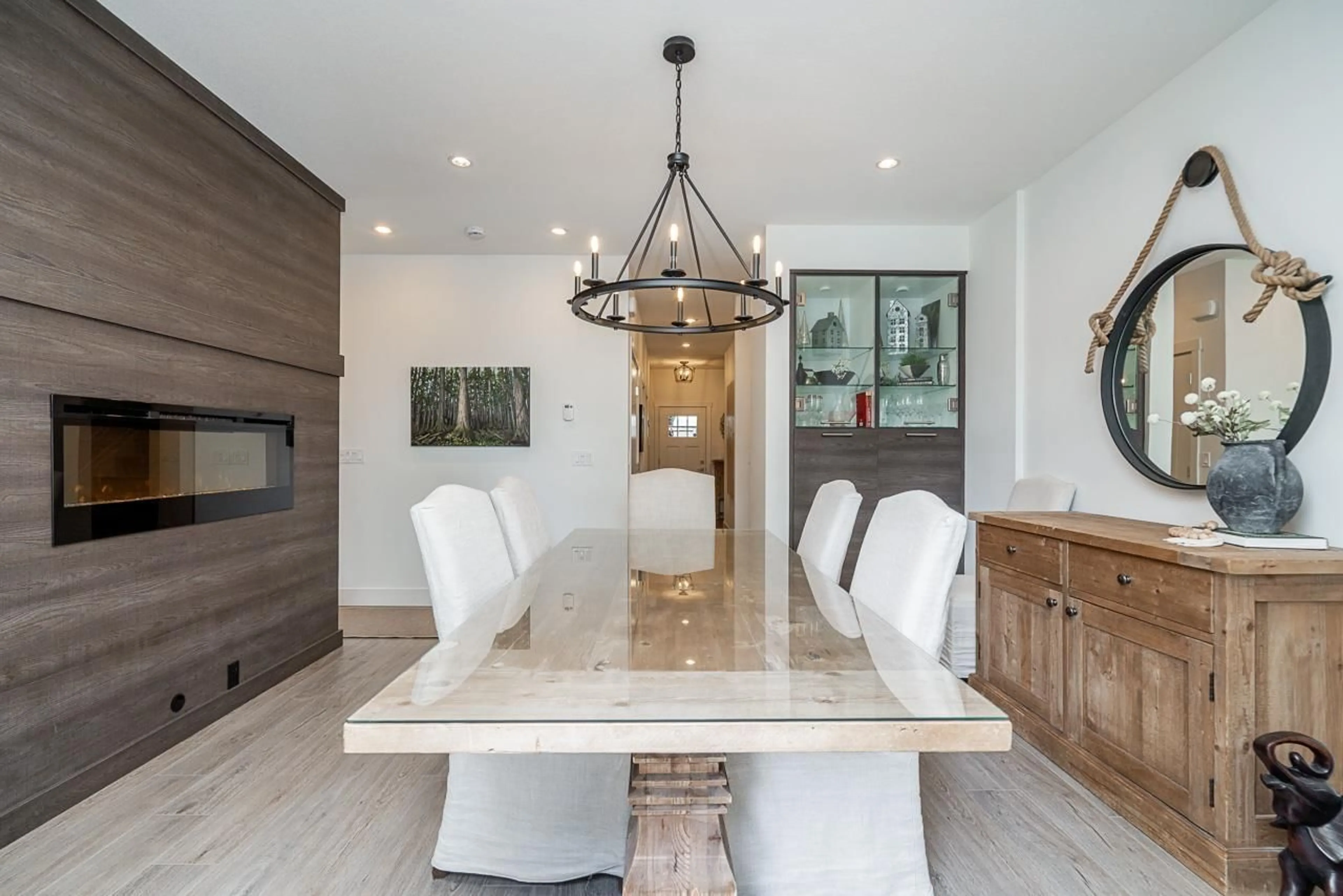 Dining room, ceramic/tile floor for 157 - 2853 HELC PLACE, Surrey British Columbia V3Z0N5