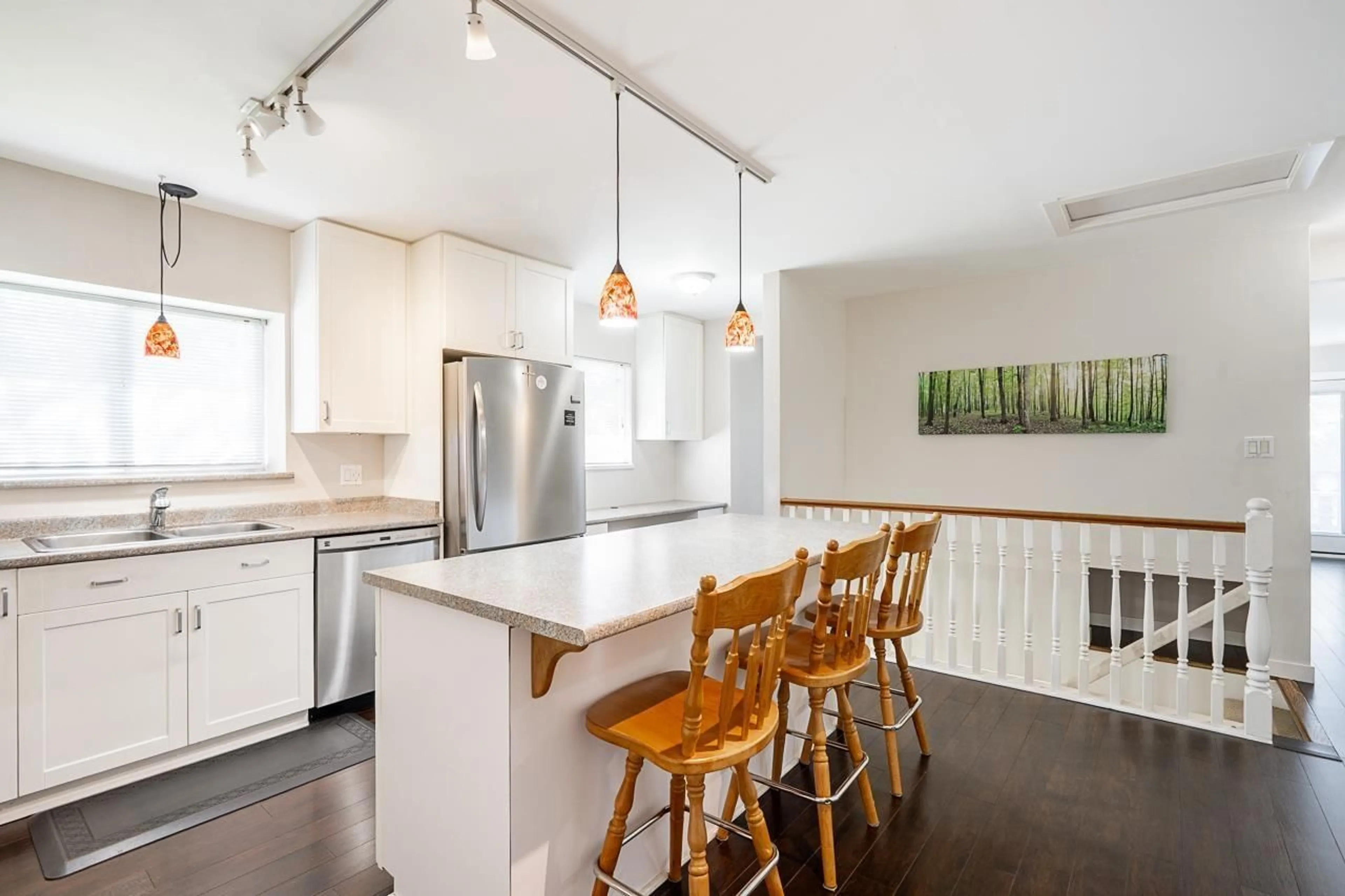 Open concept kitchen, unknown for 11101 143A STREET, Surrey British Columbia V3R3M5