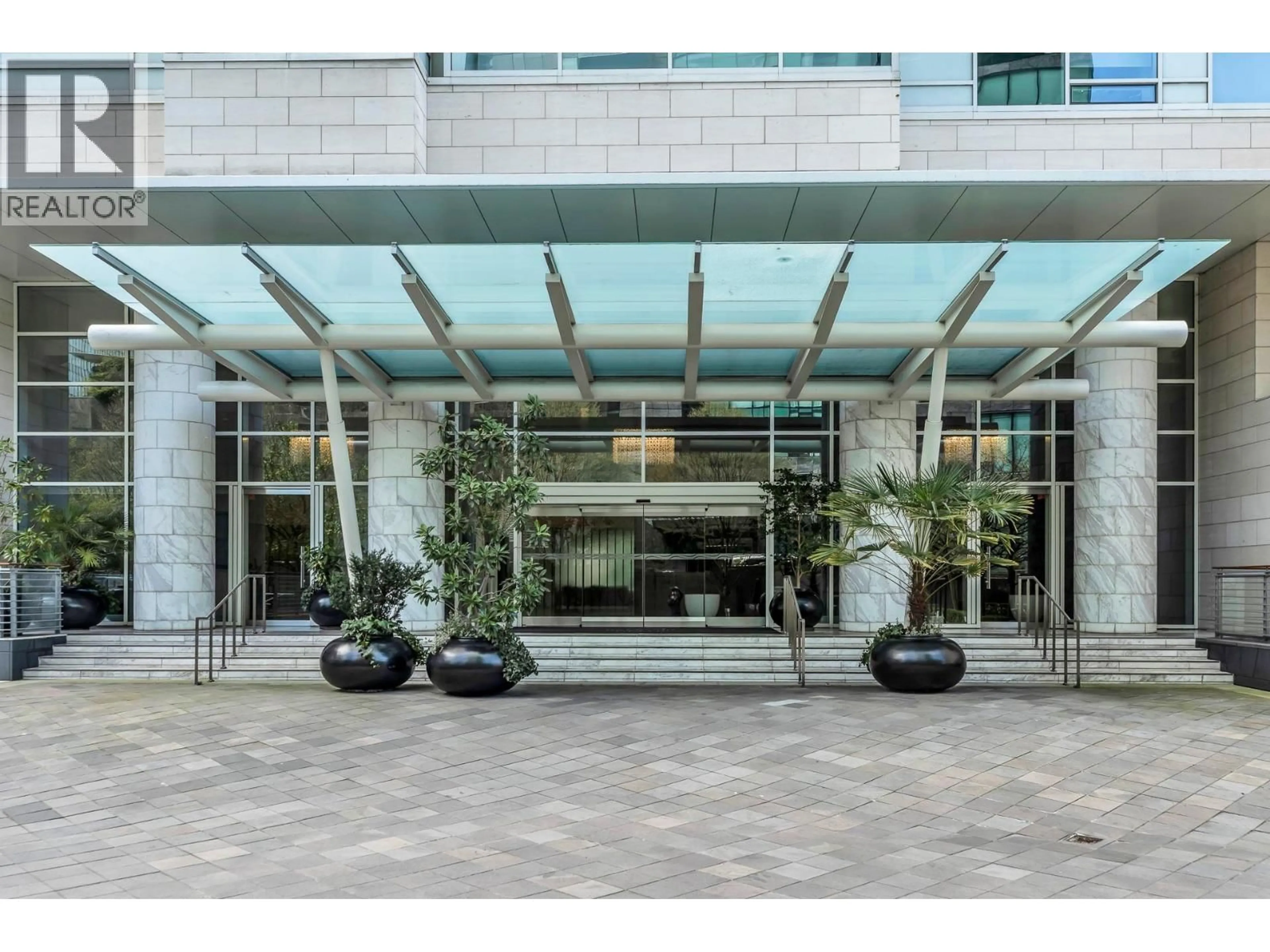 Indoor foyer for 101 - 1139 CORDOVA STREET, Vancouver British Columbia V6C0A2