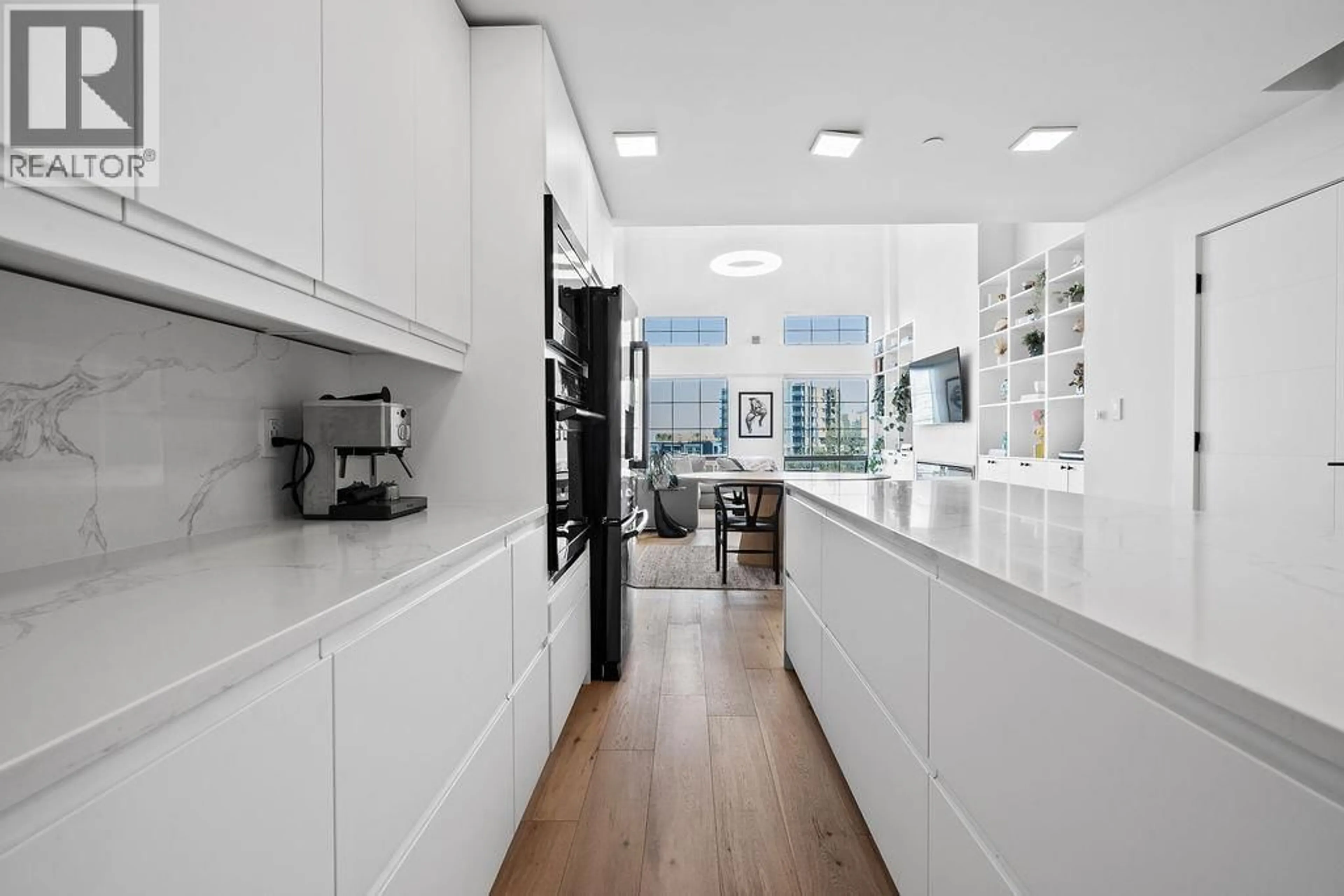 Contemporary kitchen, ceramic/tile floor for 417 - 237 4TH AVENUE, Vancouver British Columbia V5T4R4