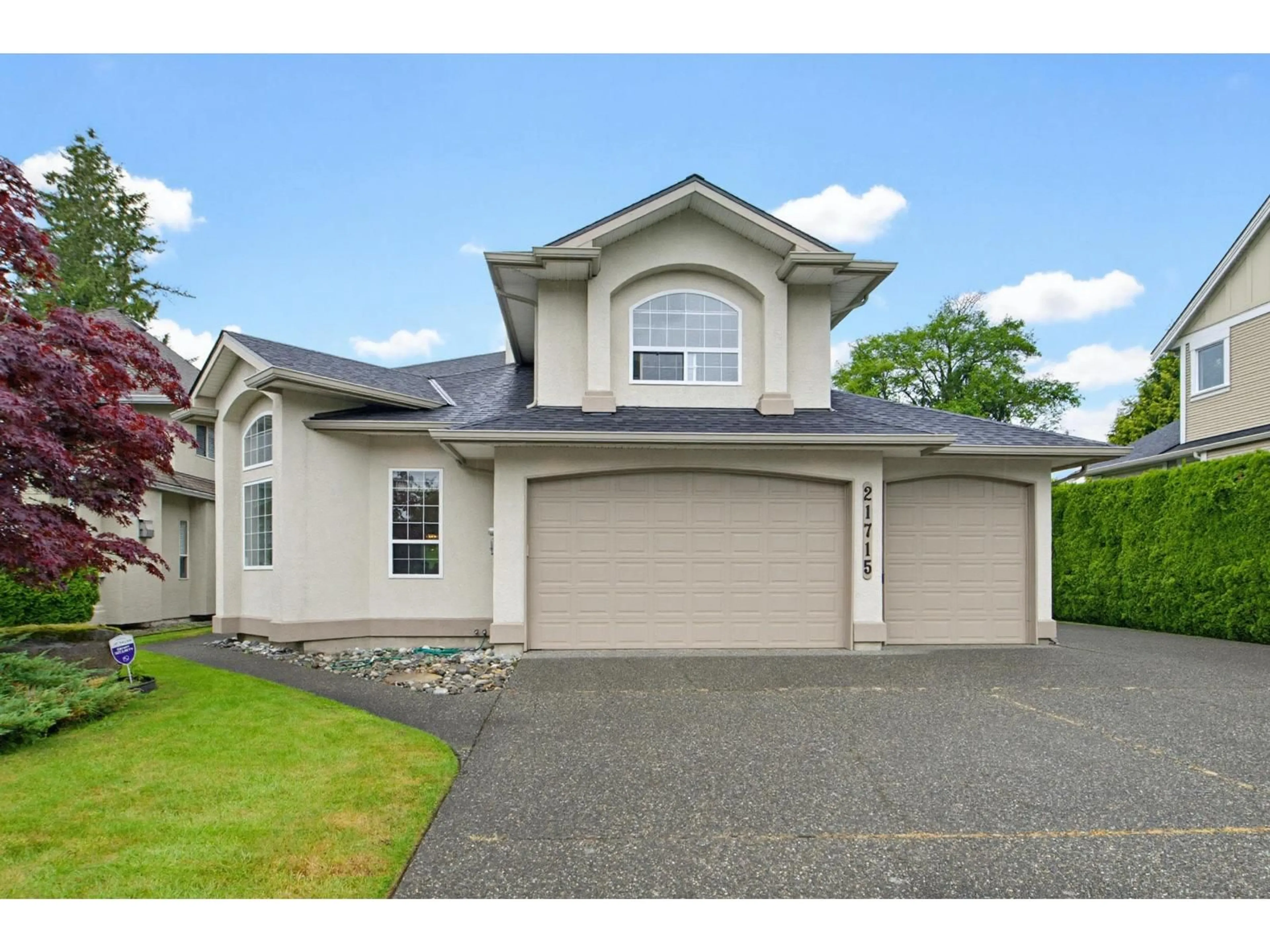 Home with vinyl exterior material, street for 21715 44A AVENUE, Langley British Columbia V3A9C4