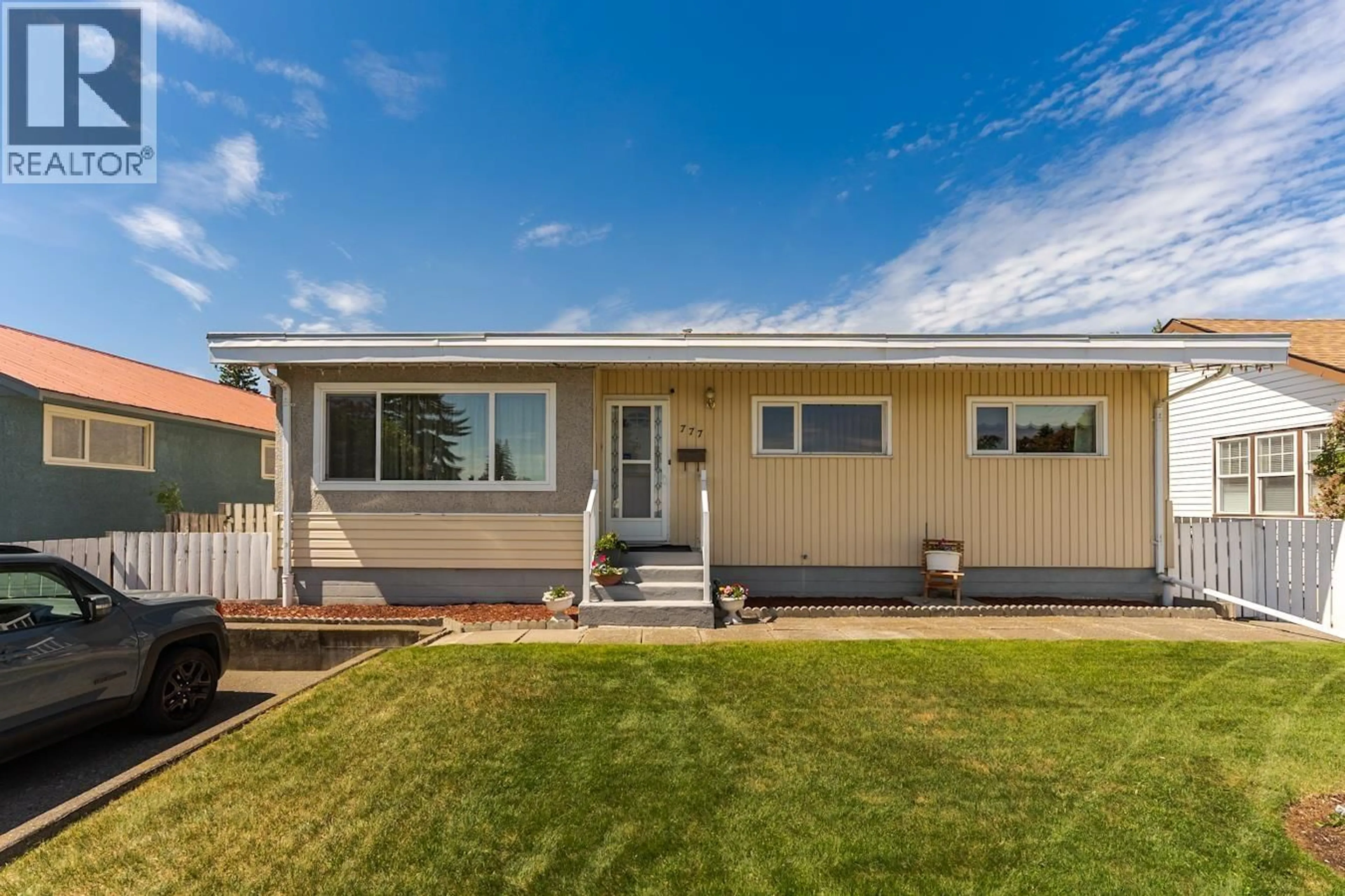 Home with vinyl exterior material, street for 777 GILLETT STREET, Prince George British Columbia V2M2T8