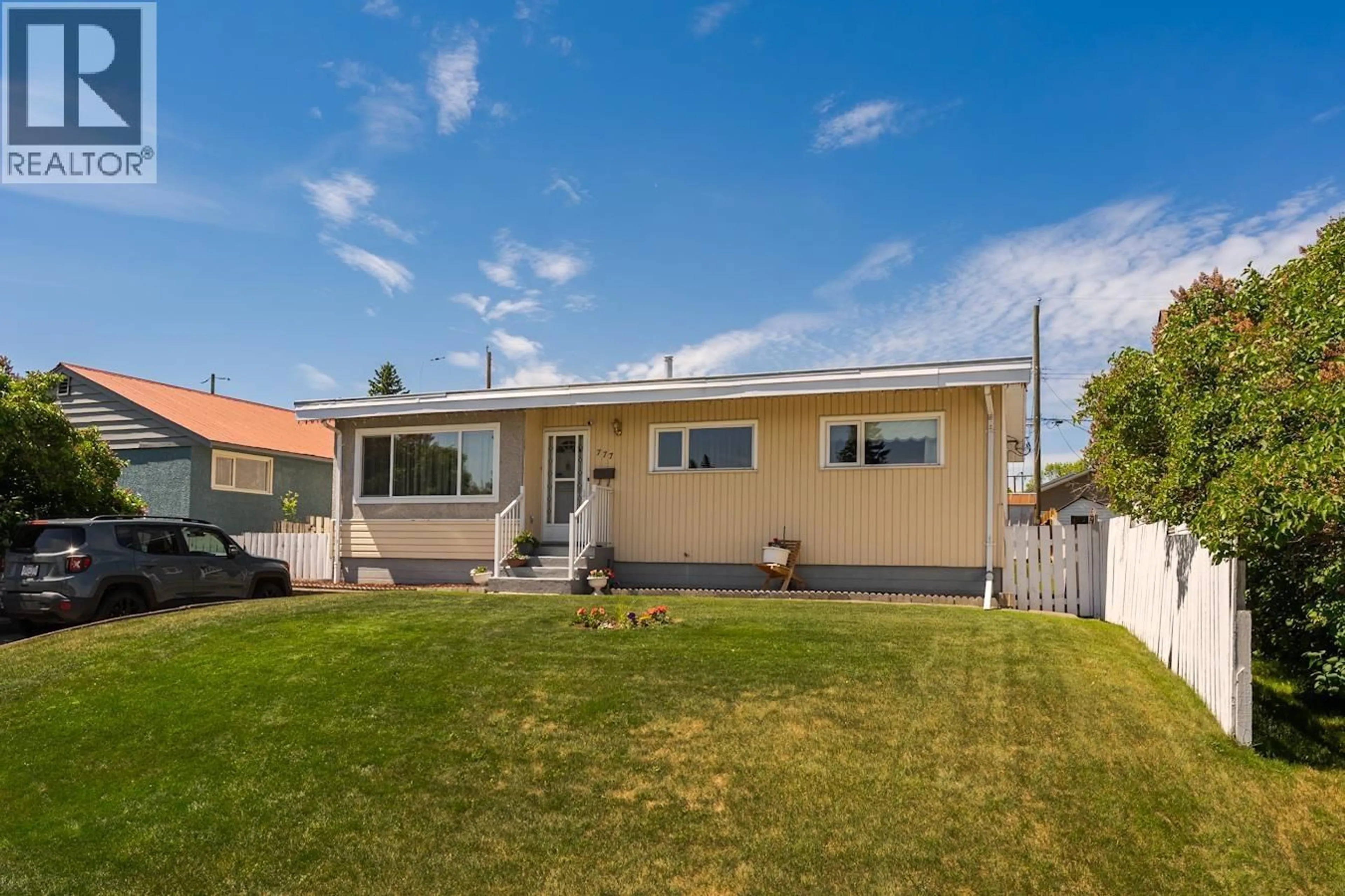 Home with vinyl exterior material, street for 777 GILLETT STREET, Prince George British Columbia V2M2T8
