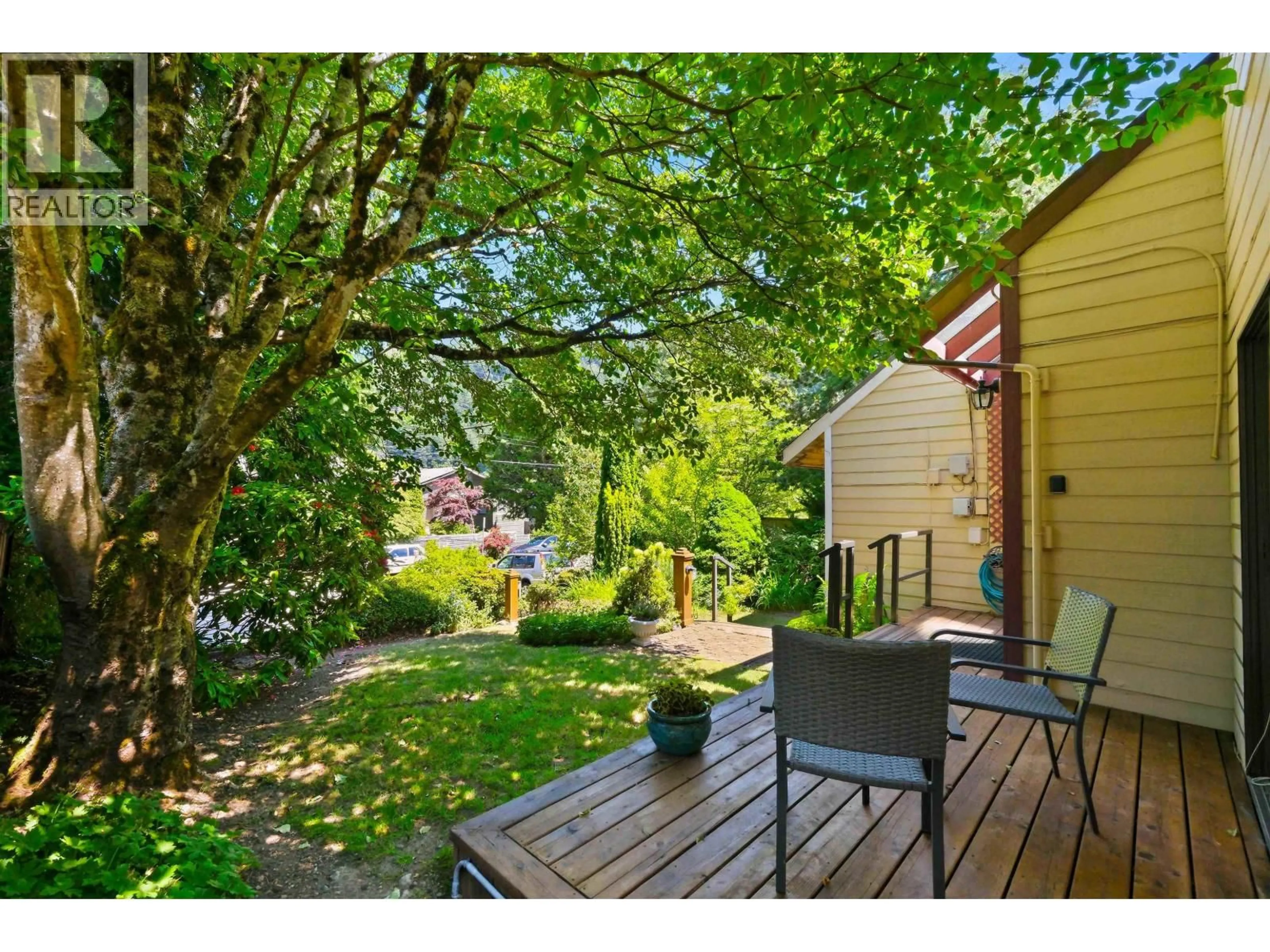 Patio, forest/trees view for 6432 DOUGLAS STREET, West Vancouver British Columbia V7W2G2