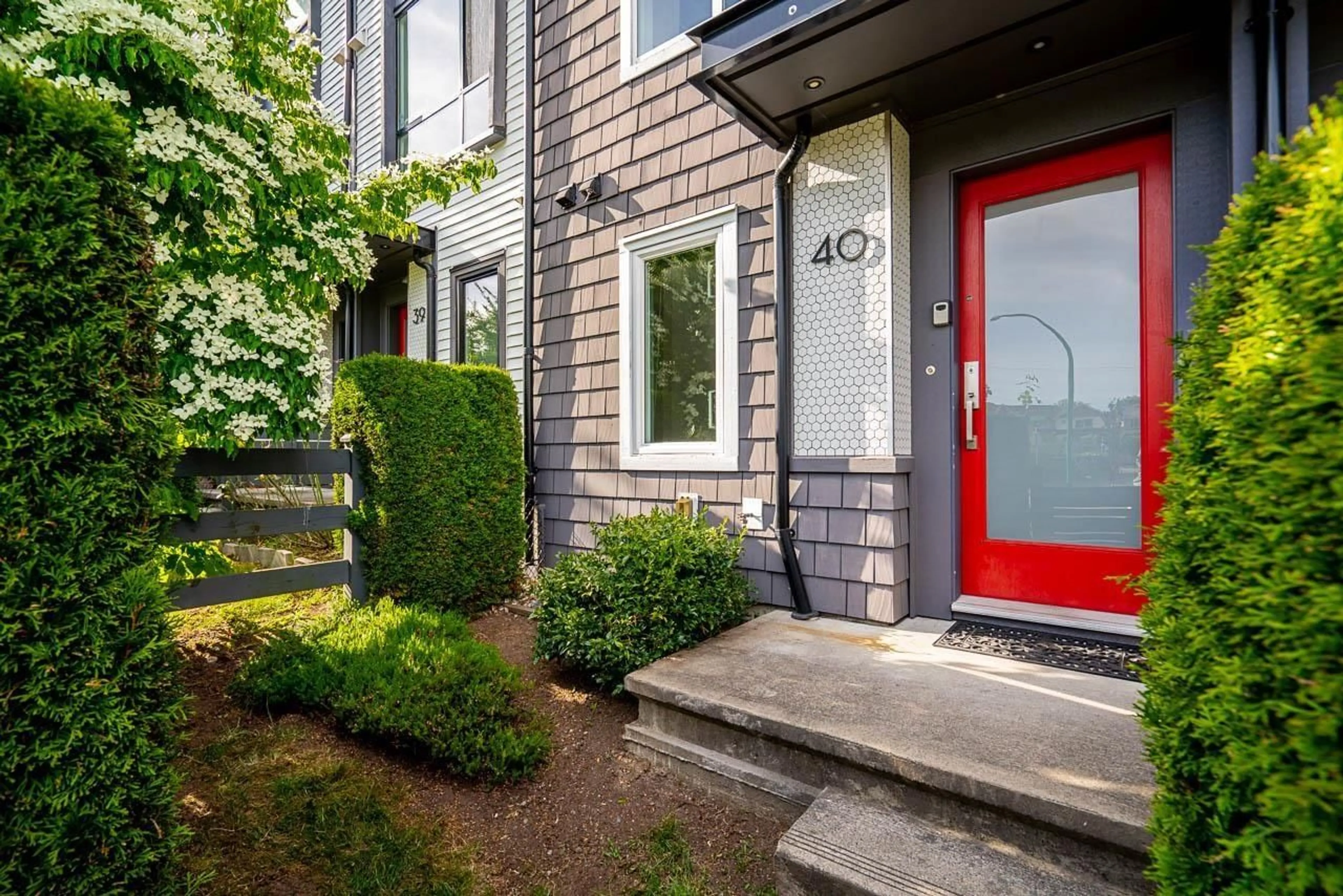Unknown for 40 - 19159 WATKINS DRIVE, Surrey British Columbia V4N6P7