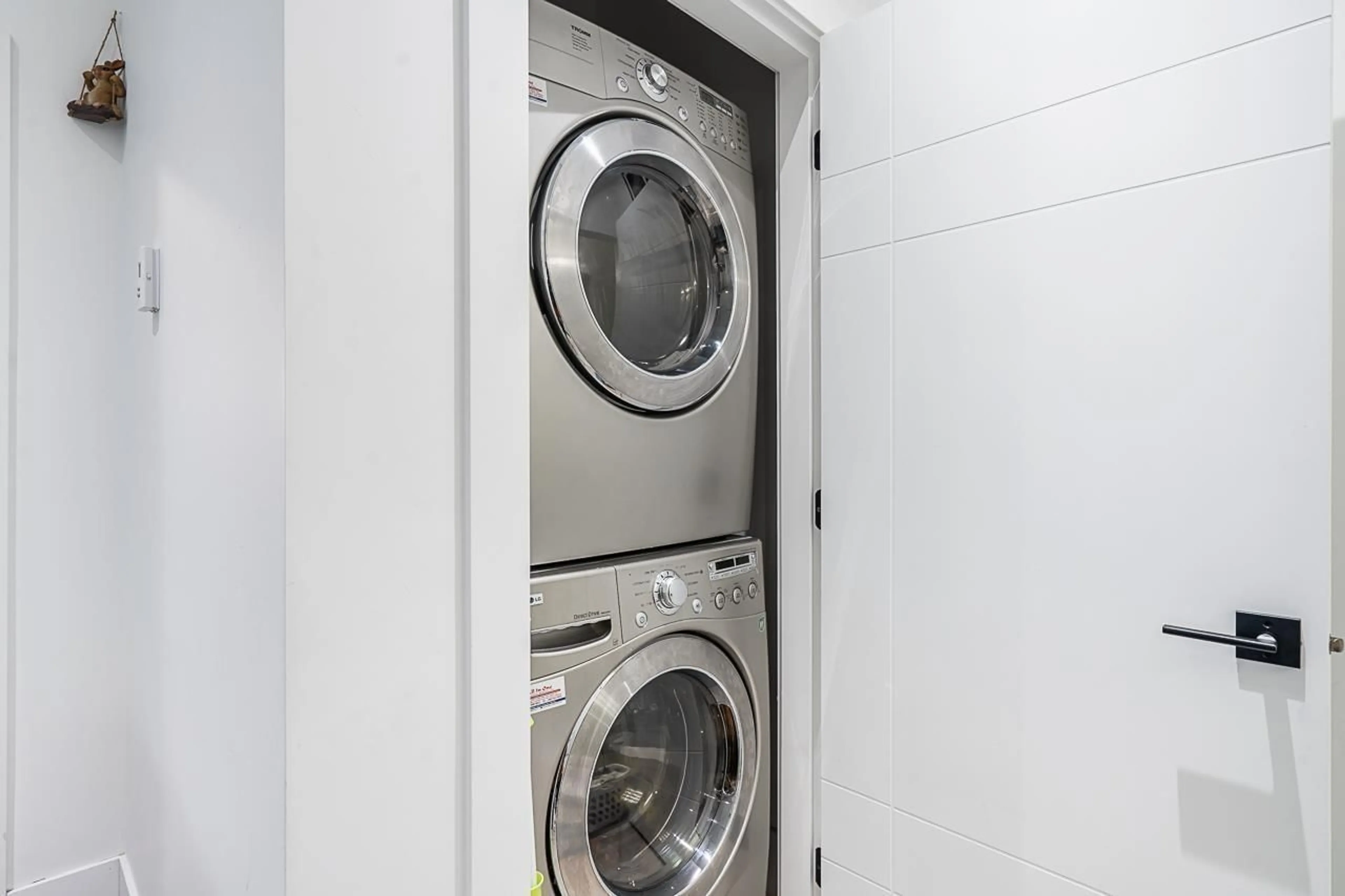 Laundry room for 6052 172 STREET, Surrey British Columbia V3S3Z7