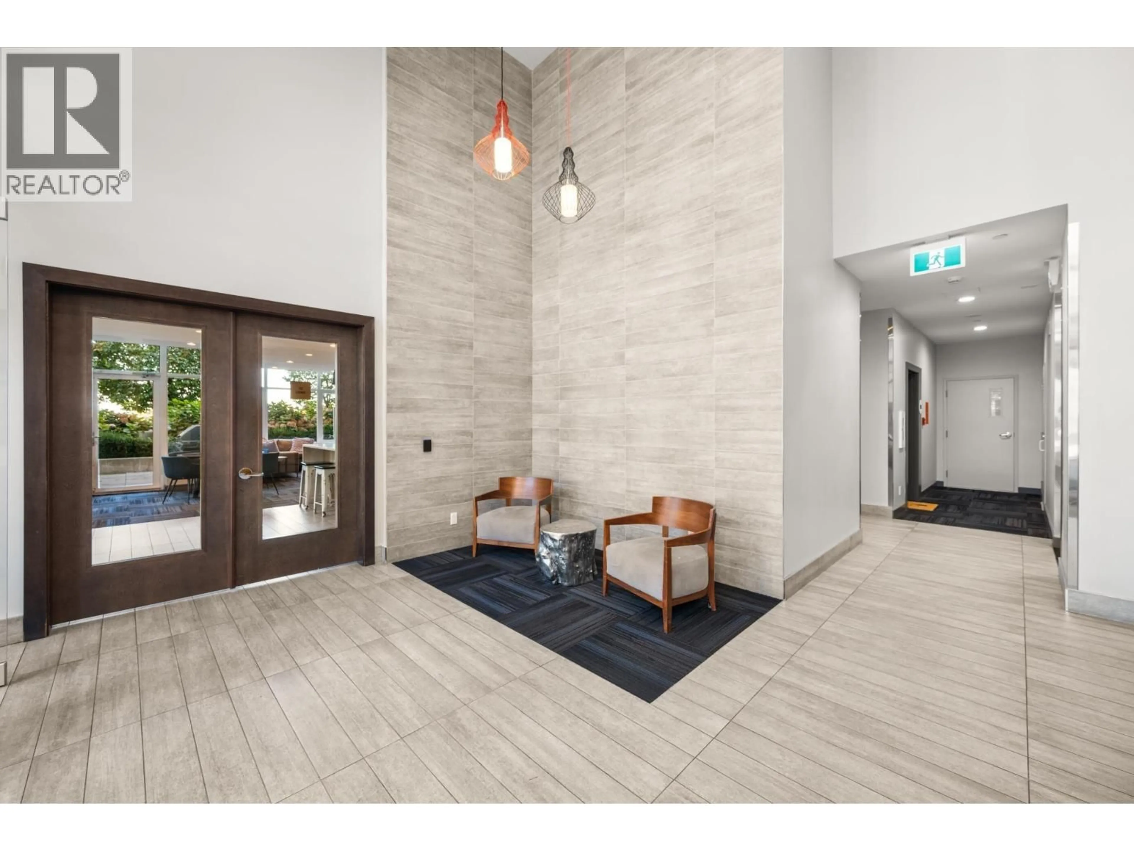 Indoor foyer for 1508 - 200 NELSON'S CRESCENT, New Westminster British Columbia V3L0H4